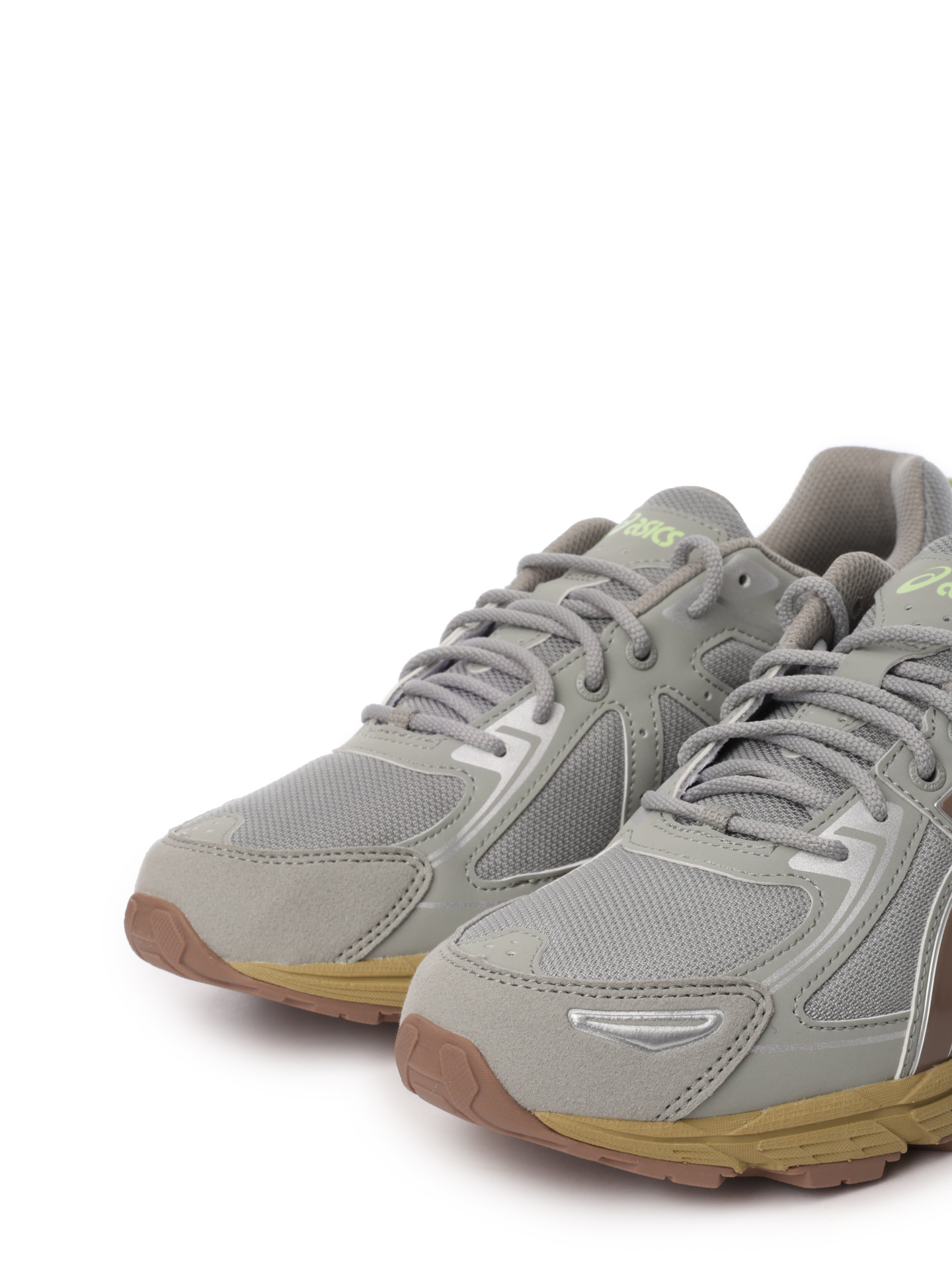 Кроссовки Asics 1203A438 022 комбинированные с замшевыми вставками — купить в интернет-магазине Verdistore