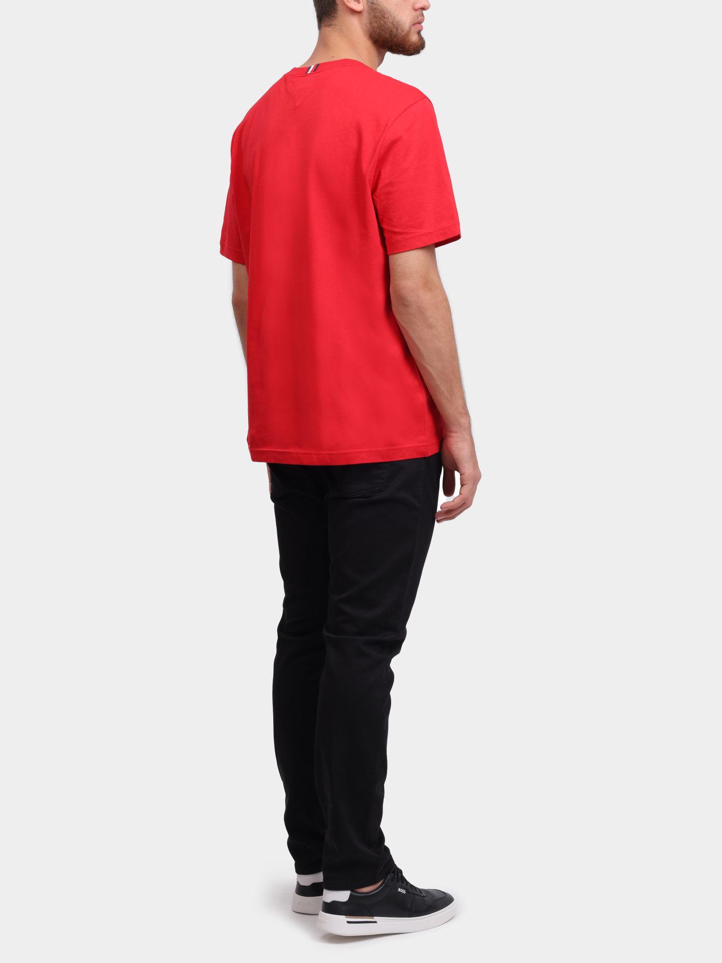 Футболка Tommy Hilfiger MW0MW34373 красная мужская с логотипом — купить в интернет-магазине Verdistore