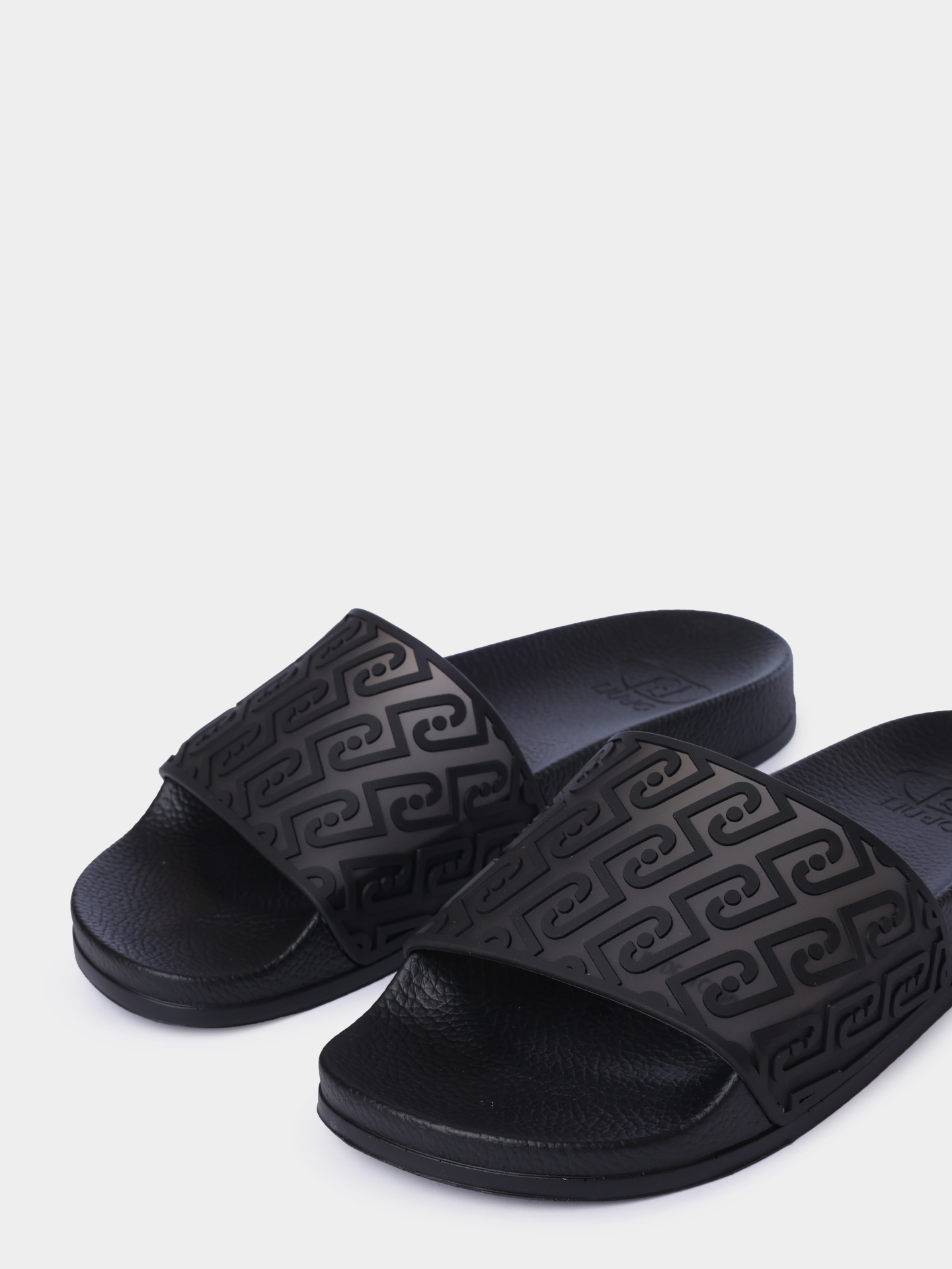 Шлепанцы Liu-Jo KOS 21 BA6075EX34522222 черные женские — купить в интернет-магазине Verdistore