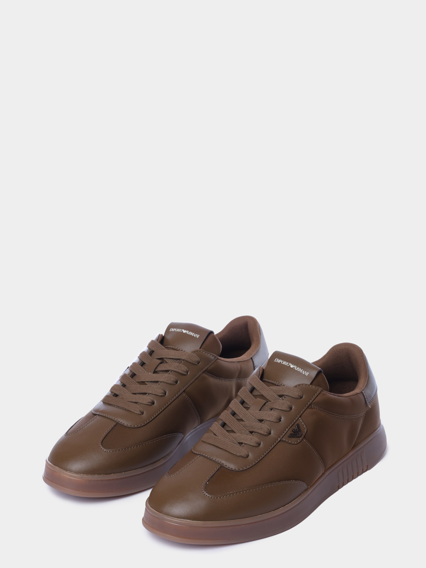 Кроссовки Emporio Armani EM003062 AF18210 U6141 коричневые мужские комбинированные — купить в интернет-магазине Verdistore