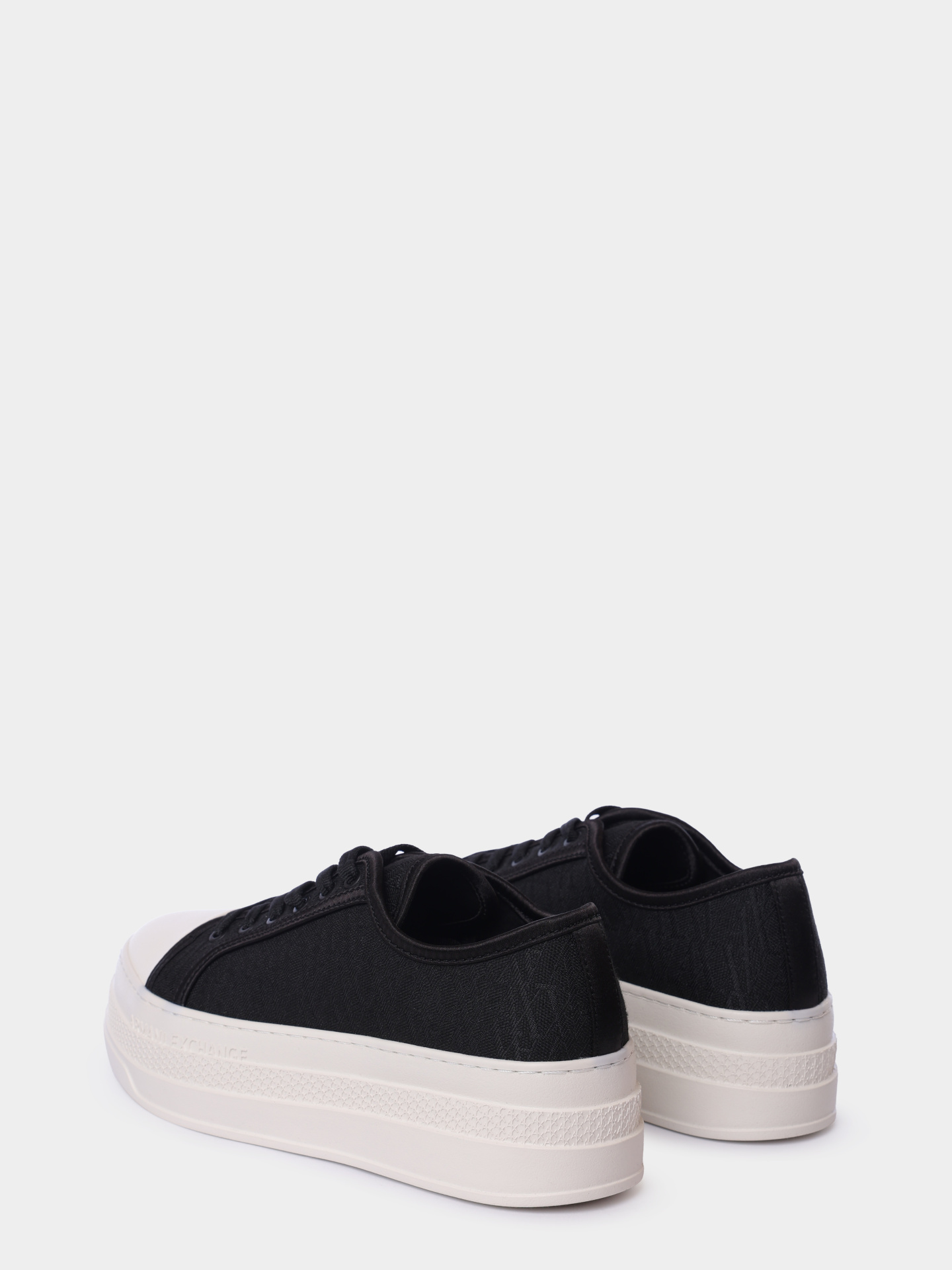 Кеды Armani Exchange XDX180 XV931 K001 текстильные женские — купить в интернет-магазине Verdistore