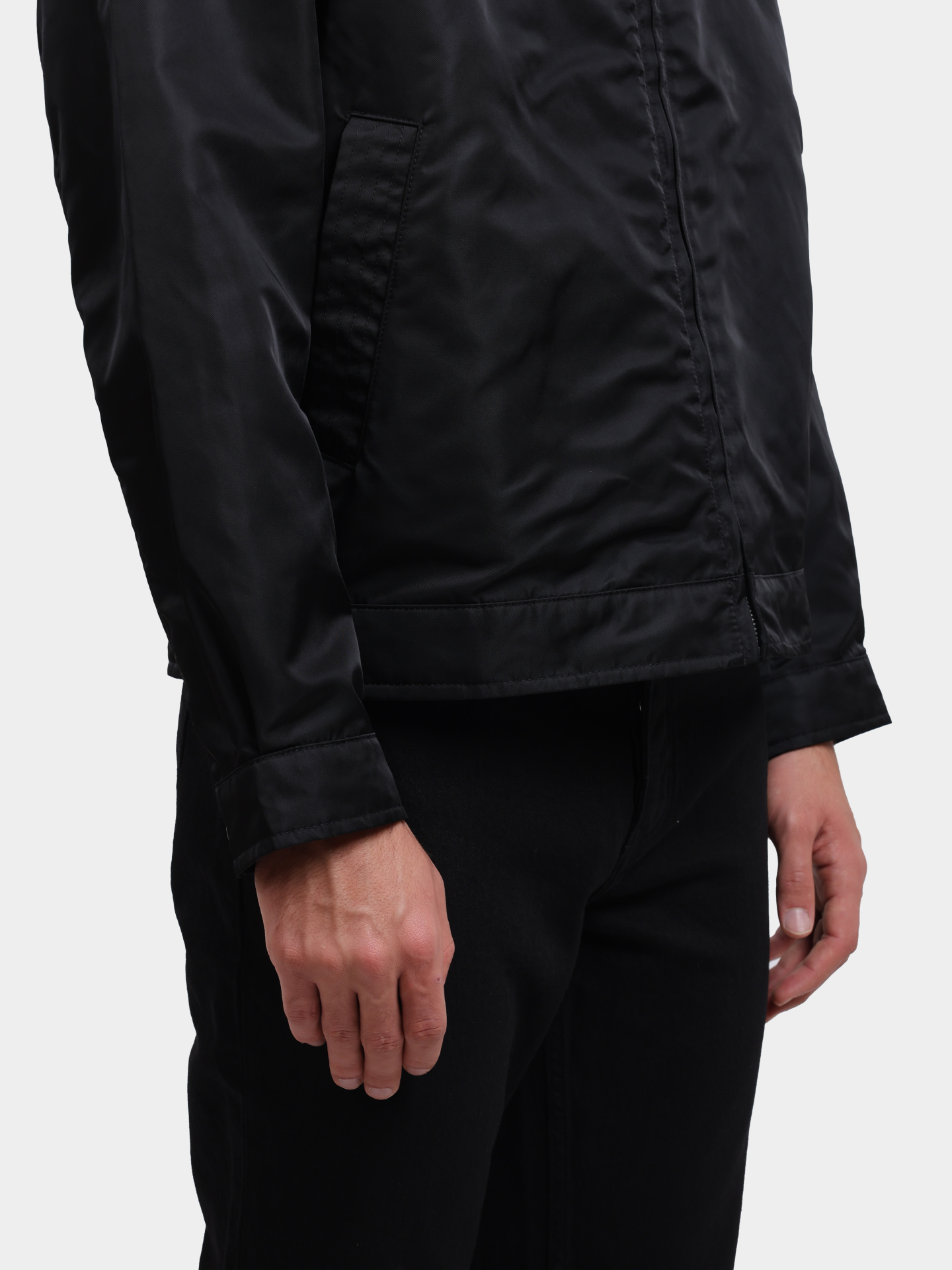 Куртка Hugo 50541595 001 черная мужская с логотипом — купить в интернет-магазине Verdistore