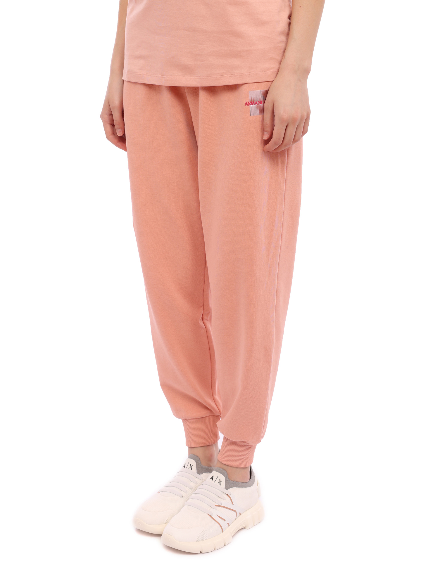Брюки спортивные Armani Exchange 3RYP84 YJDSZ 14AO персиковые женские из хлопка — купить в интернет-магазине Verdistore