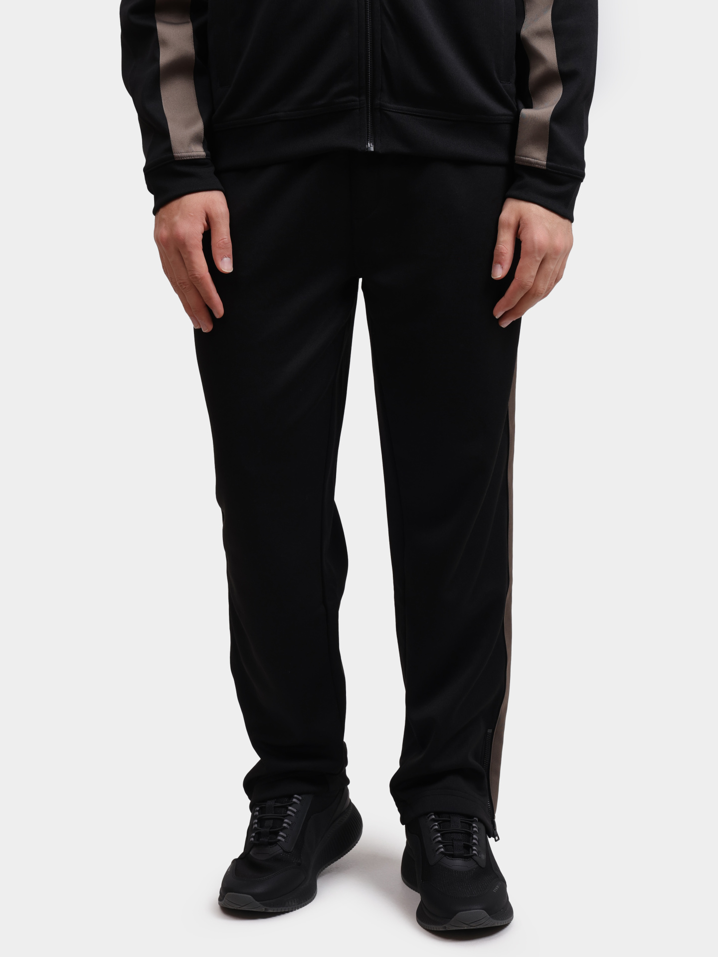 Брюки спортивные Hugo 50551351 001 черные мужские — купить в интернет-магазине Verdistore