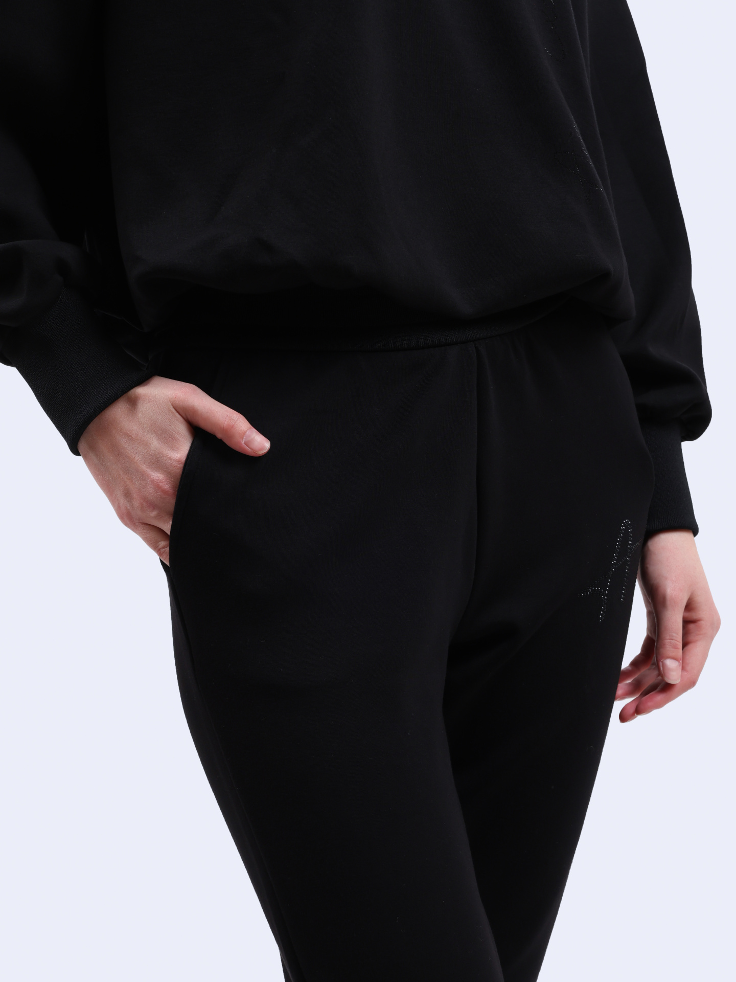 Худи Armani Exchange 6DYM84 YJEZZ 1200 черное женское — купить в интернет-магазине Verdistore