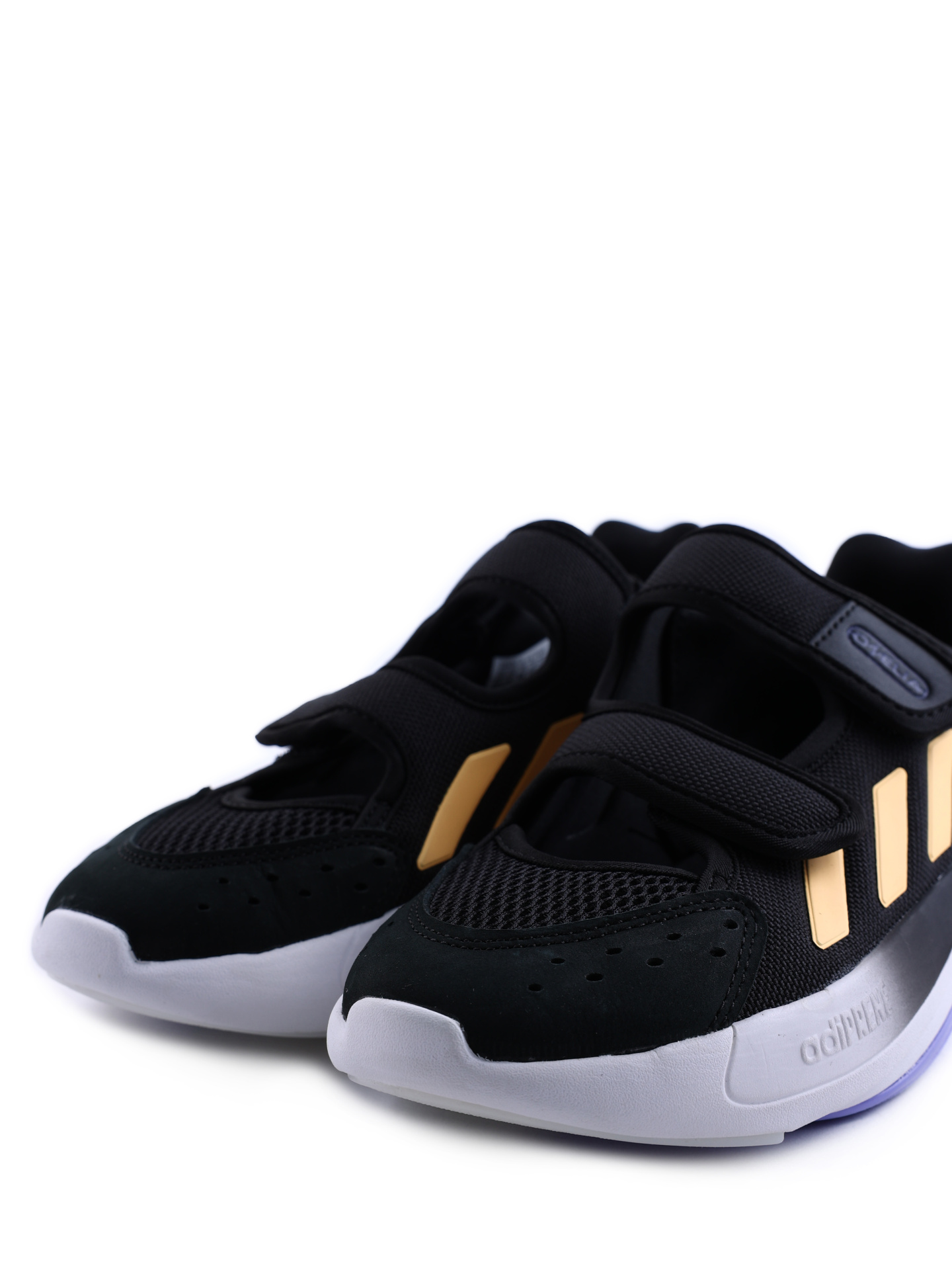 Кроссовки Adidas GZ6241 черные женские на липучках — купить в интернет-магазине Verdistore