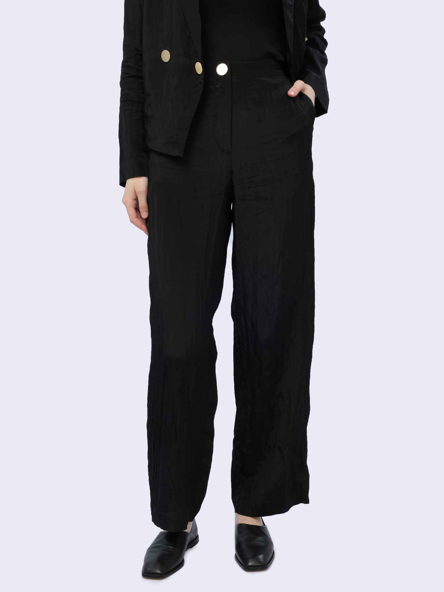 картинка Брюки Armani Exchange 3DYP14 YN2QZ 1200 черные женские укороченные от магазина Verdistore