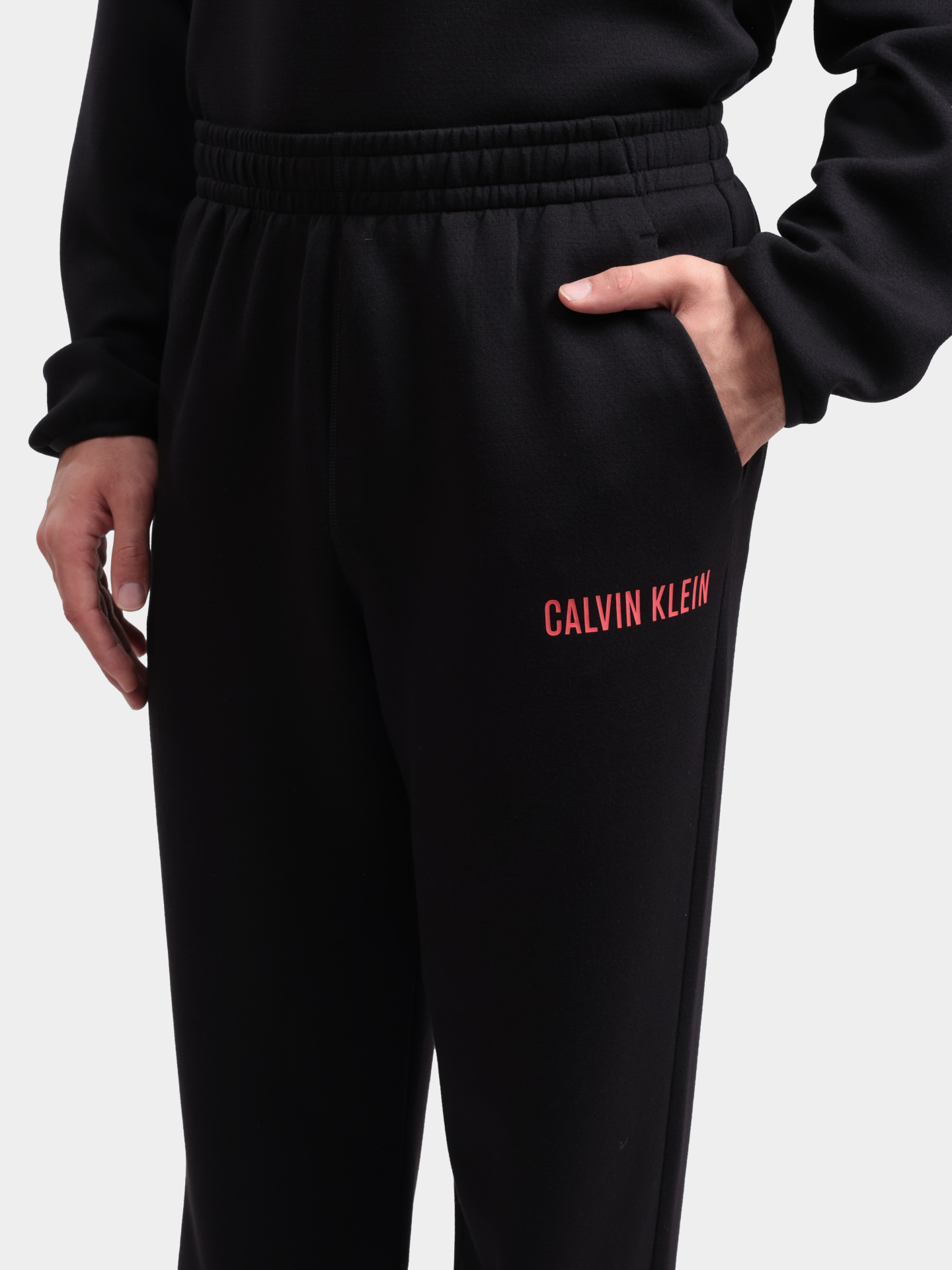 Брюки спортивные Calvin Klein LVGMF5P705 3IT черные мужские — купить в интернет-магазине Verdistore