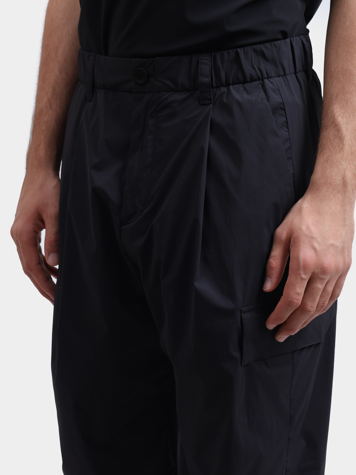Брюки-карго Herno PT000181U 12882S 9300 черные мужские — купить в интернет-магазине Verdistore
