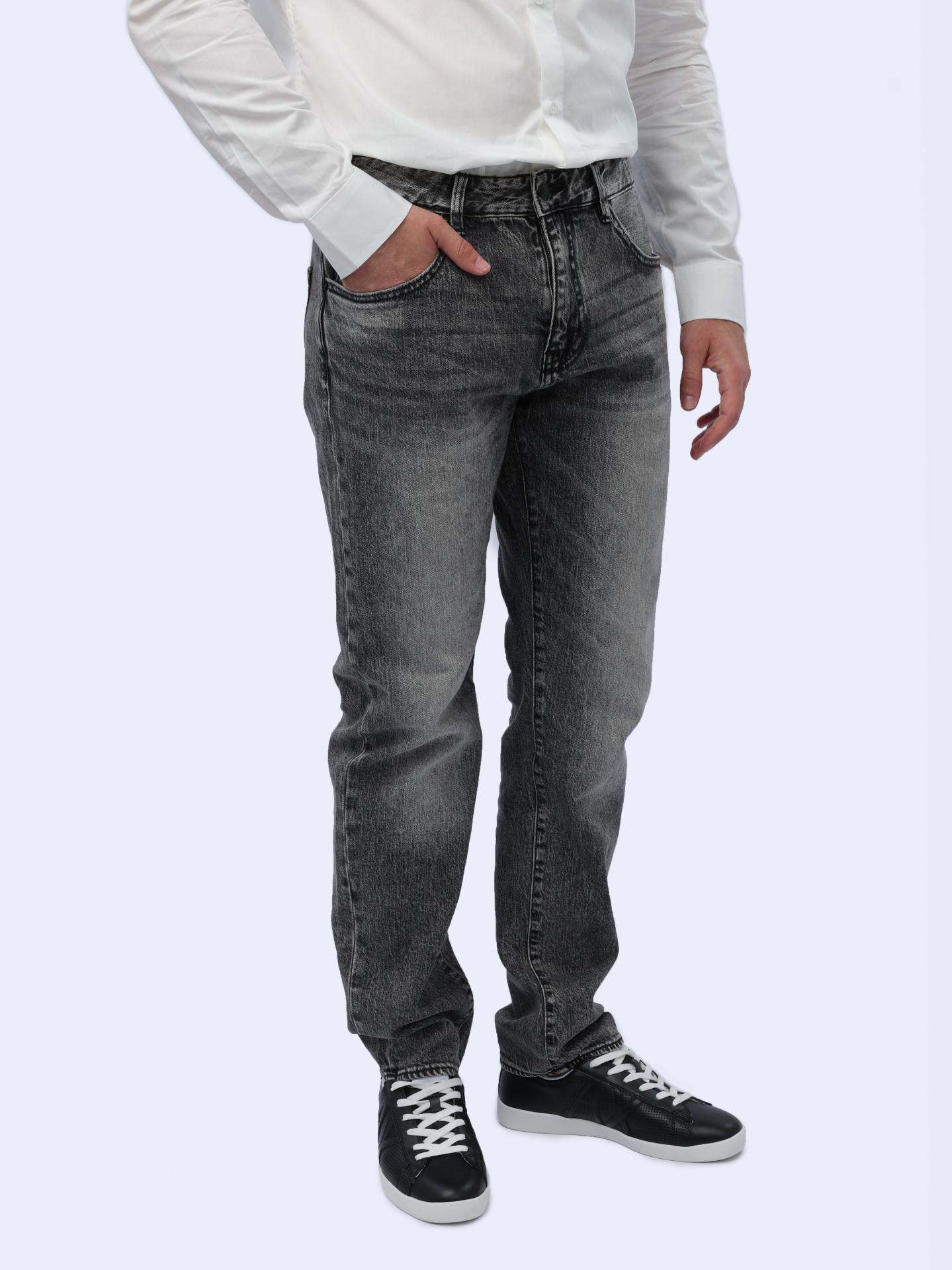 Джинсы Armani Exchange 8NZJ16 Z1KQZ 0204 серые мужские с потертостями — купить в интернет-магазине Verdistore