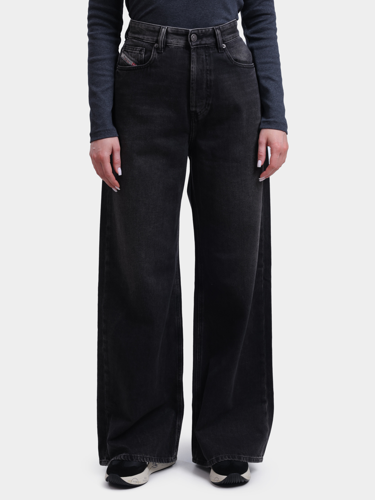 Джинсы Diesel A0692509J9602 темно-серые женские хлопковые — купить в интернет-магазине Verdistore