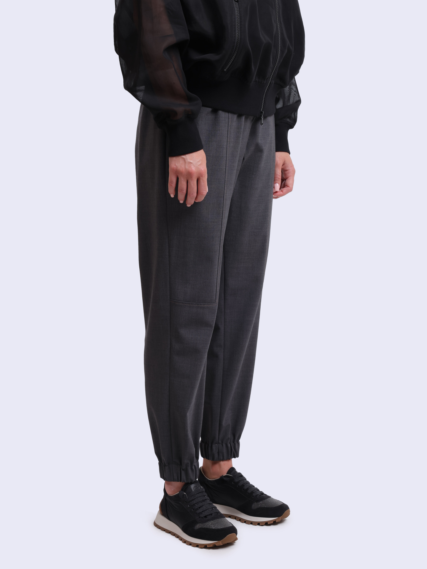 Брюки Brunello Cucinelli M0W07P8108 C4078 серые женские на резинке — купить в интернет-магазине Verdistore