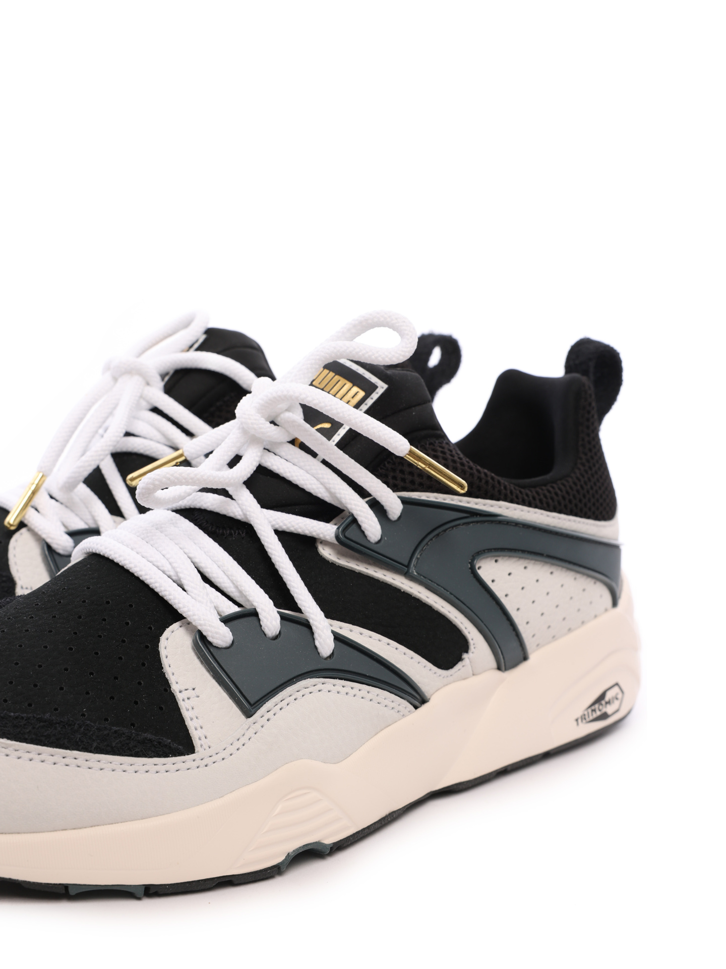 Кроссовки комбинированные с перфорацией по бокам — купить в интернет-магазине Verdistore