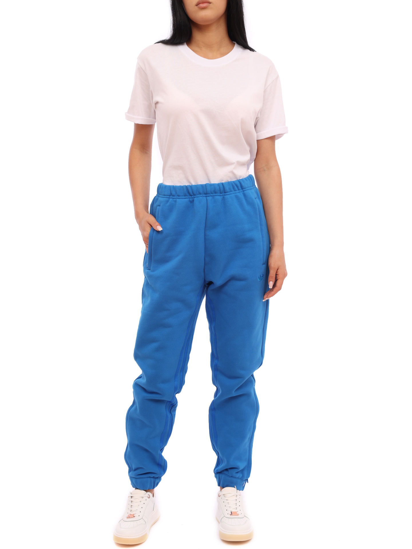 картинка Брюки Adidas H22817 спортивные женские из хлопка от магазина Verdistore