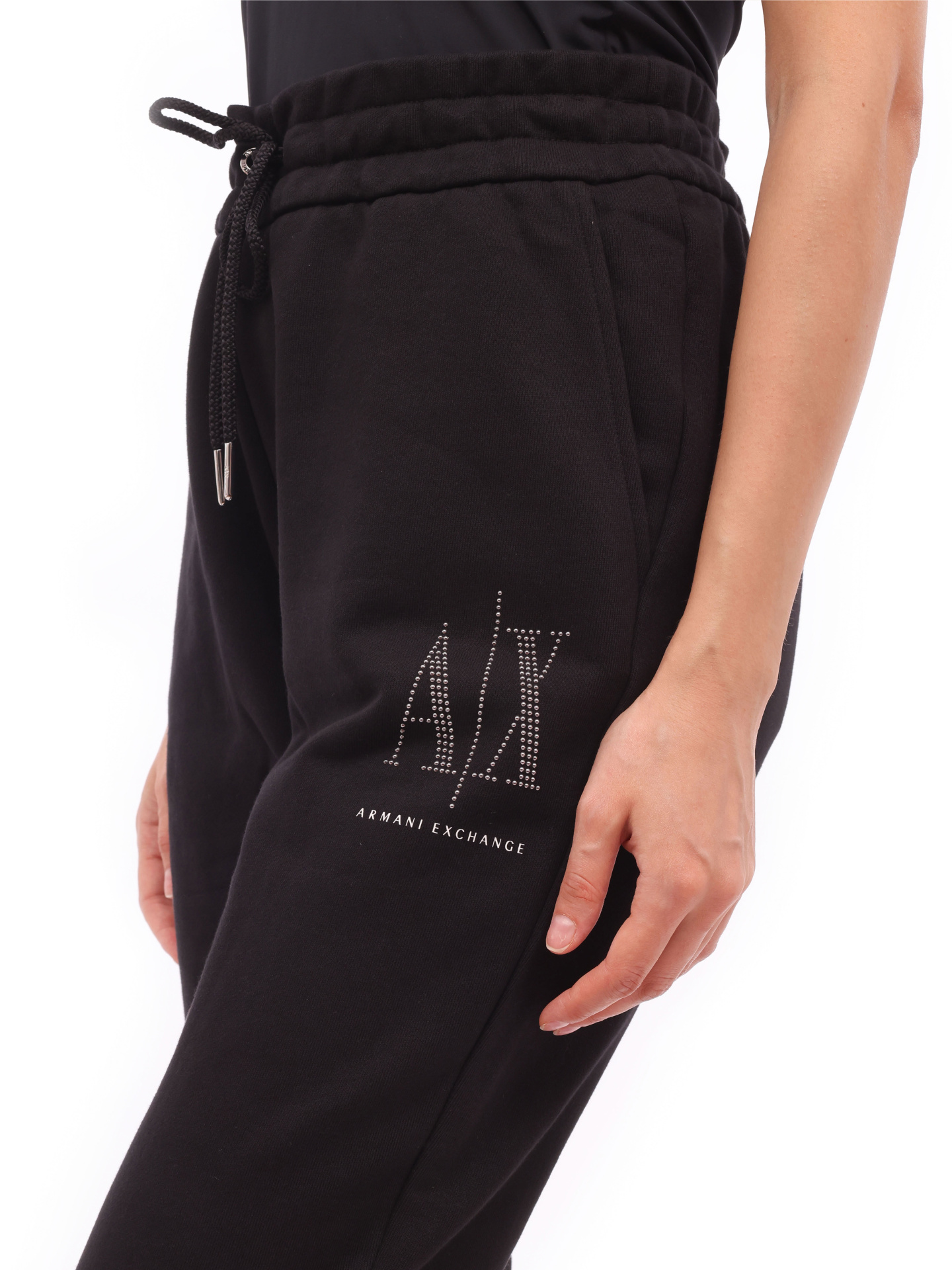 картинка Брюки спортивные Armani Exchange 8NYTFX YJG3Z 1200 черные женские с манжетами от магазина Verdistore