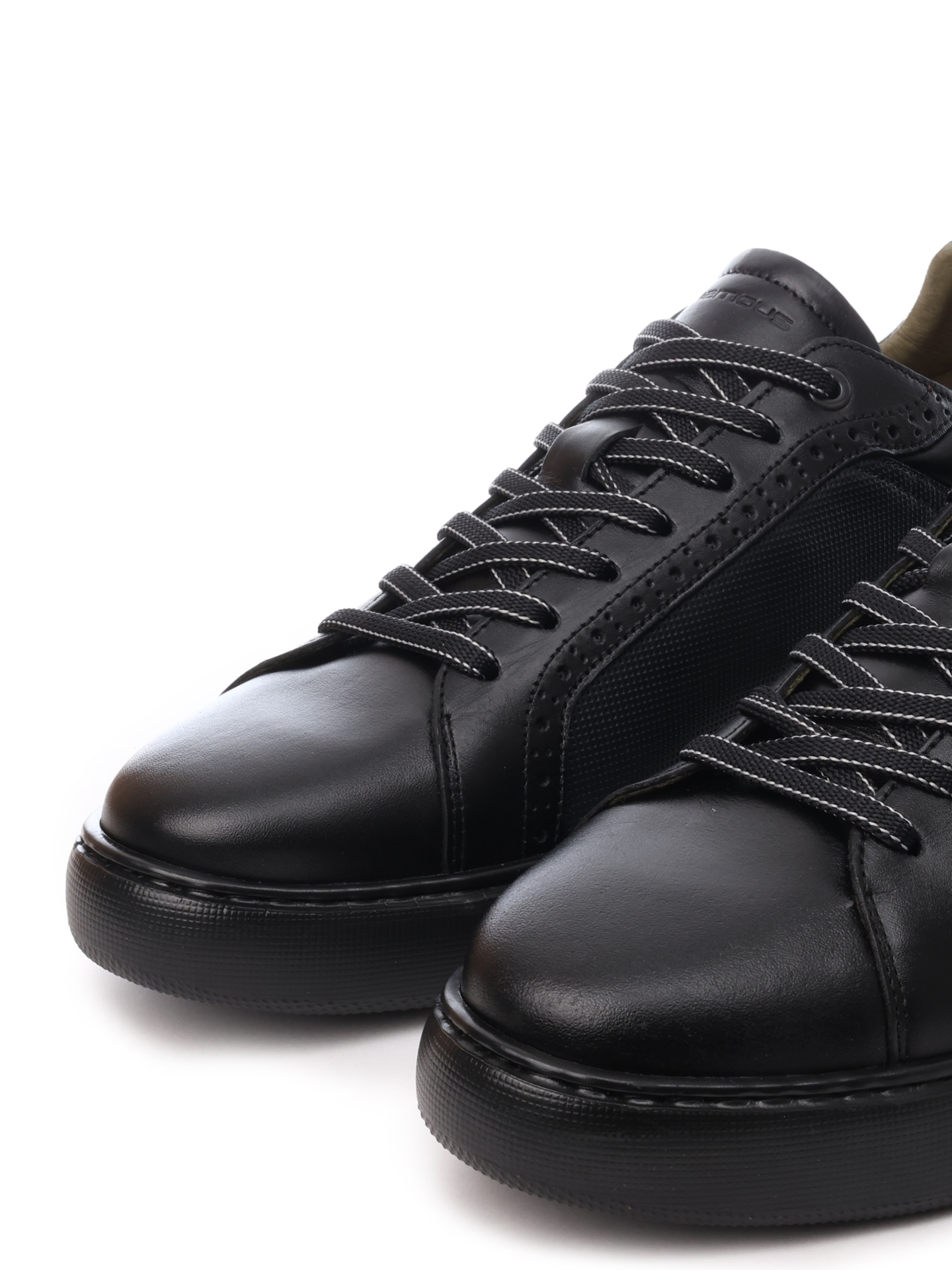 Кеды Ambitious 12500-6810AM черные кожаные с перфорацией — купить в интернет-магазине Verdistore