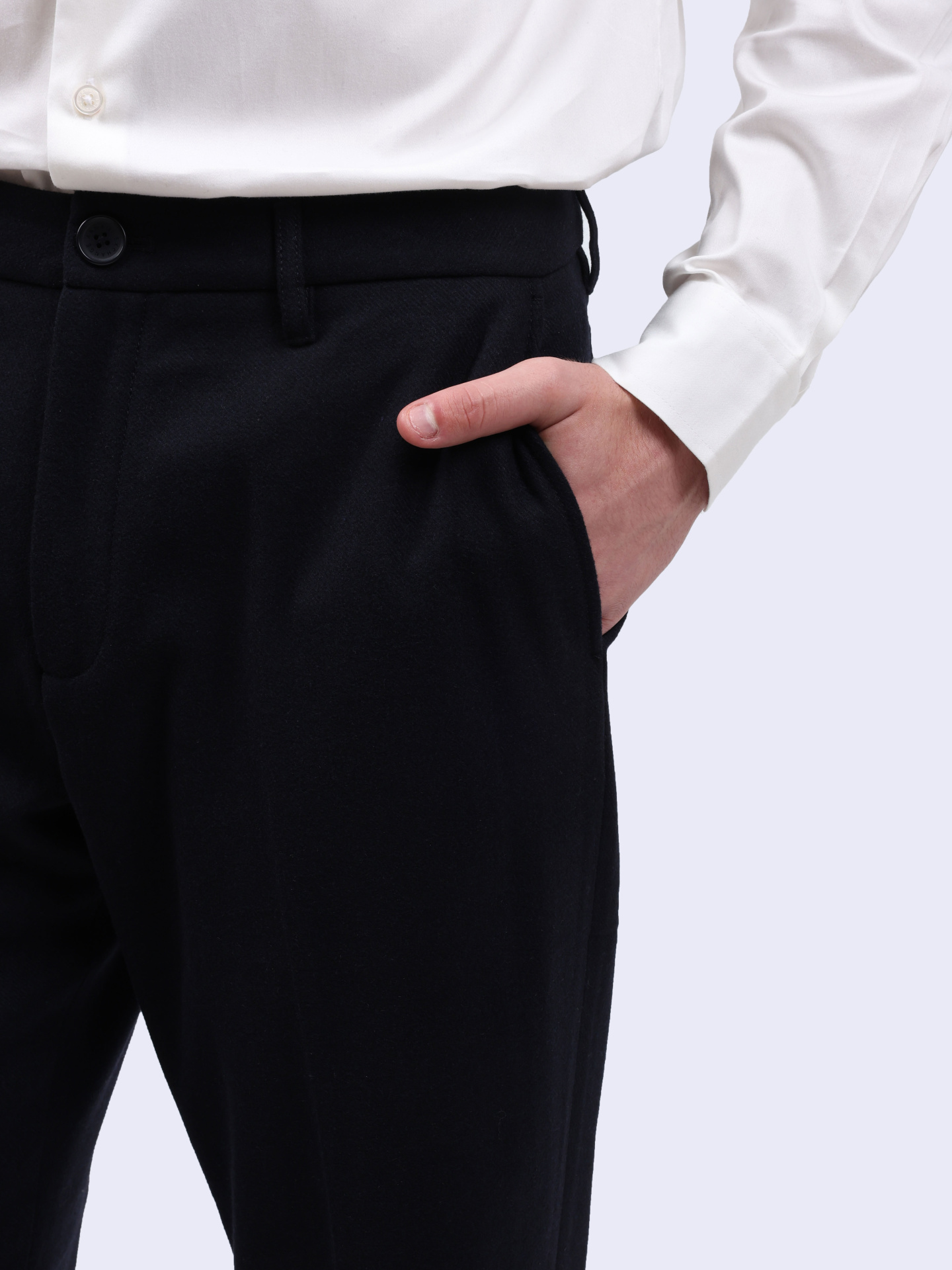 Брюки Armani Exchange 6DZP31 ZN5QZ 1510 темно-синие мужские зауженные — купить в интернет-магазине Verdistore
