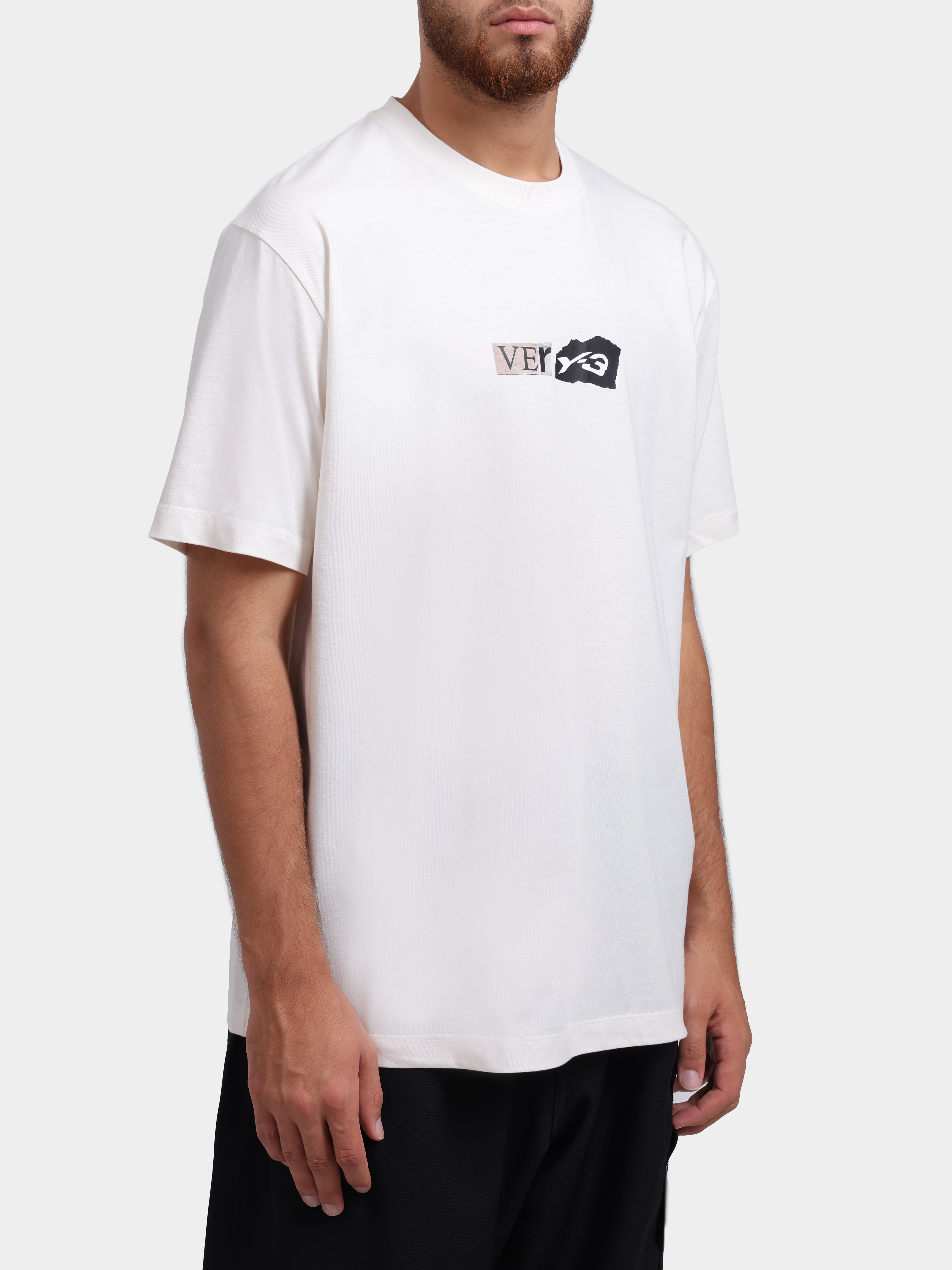 Футболка Y3 KQ9749 CHALKWHITE белая мужская с крупным логотипом — купить в интернет-магазине Verdistore