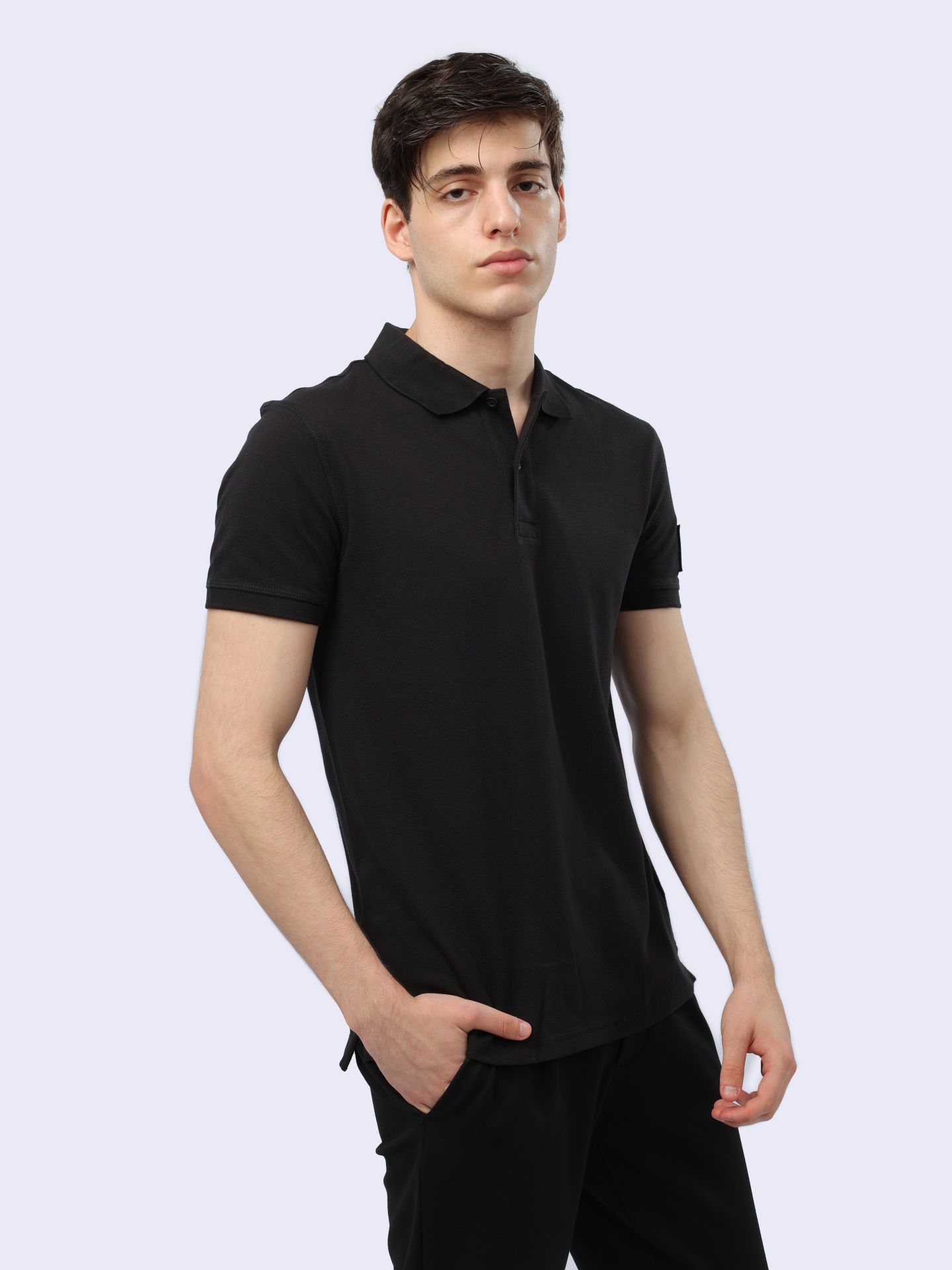 Поло Calvin Klein Jeans J30J323394 BEH черное мужское из хлопка — купить в интернет-магазине Verdistore