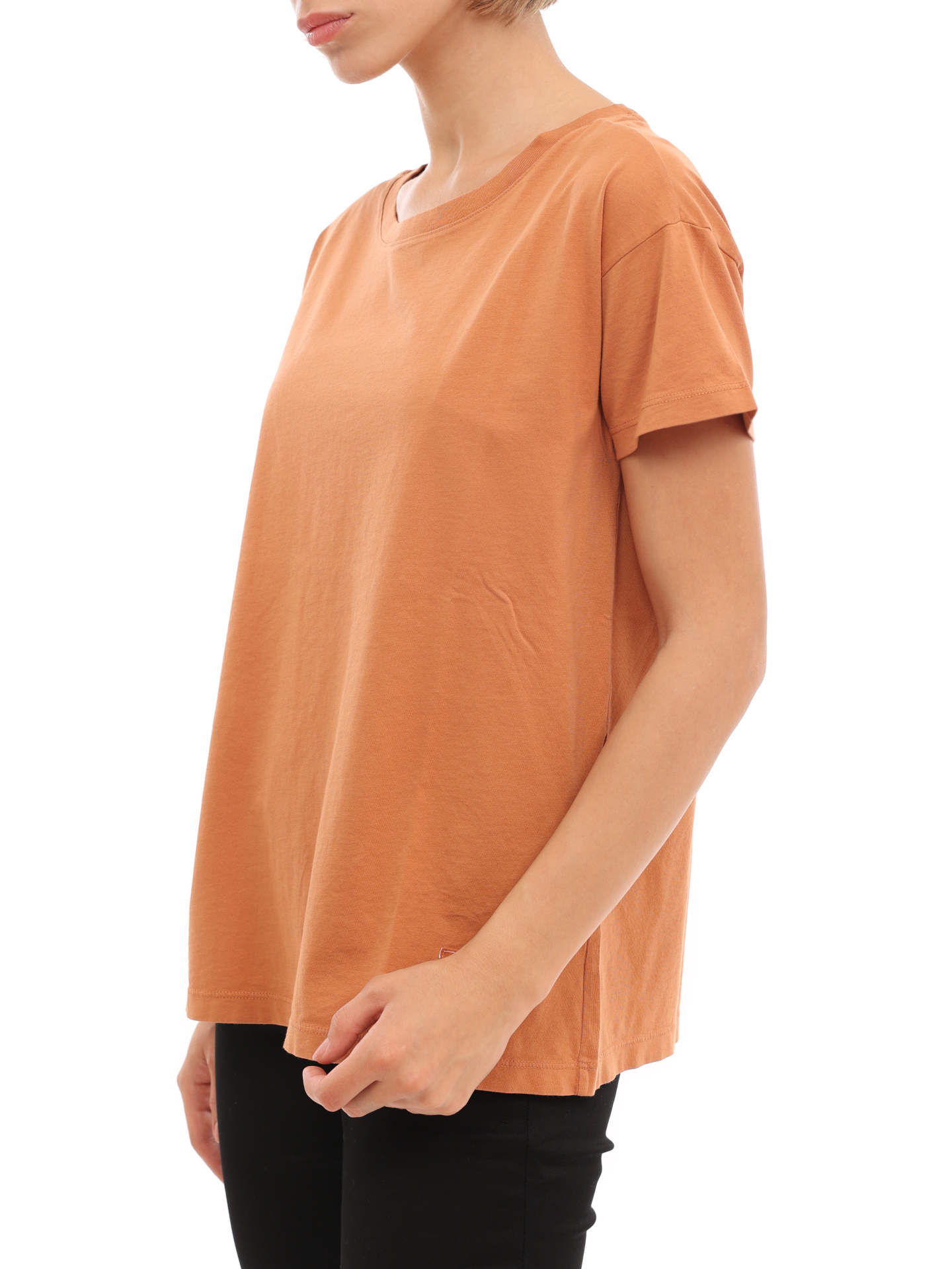 Футболка Armani Exchange 3LYTKX YJ6VZ 1764 оранжевая женская из хлопка — купить в интернет-магазине Verdistore