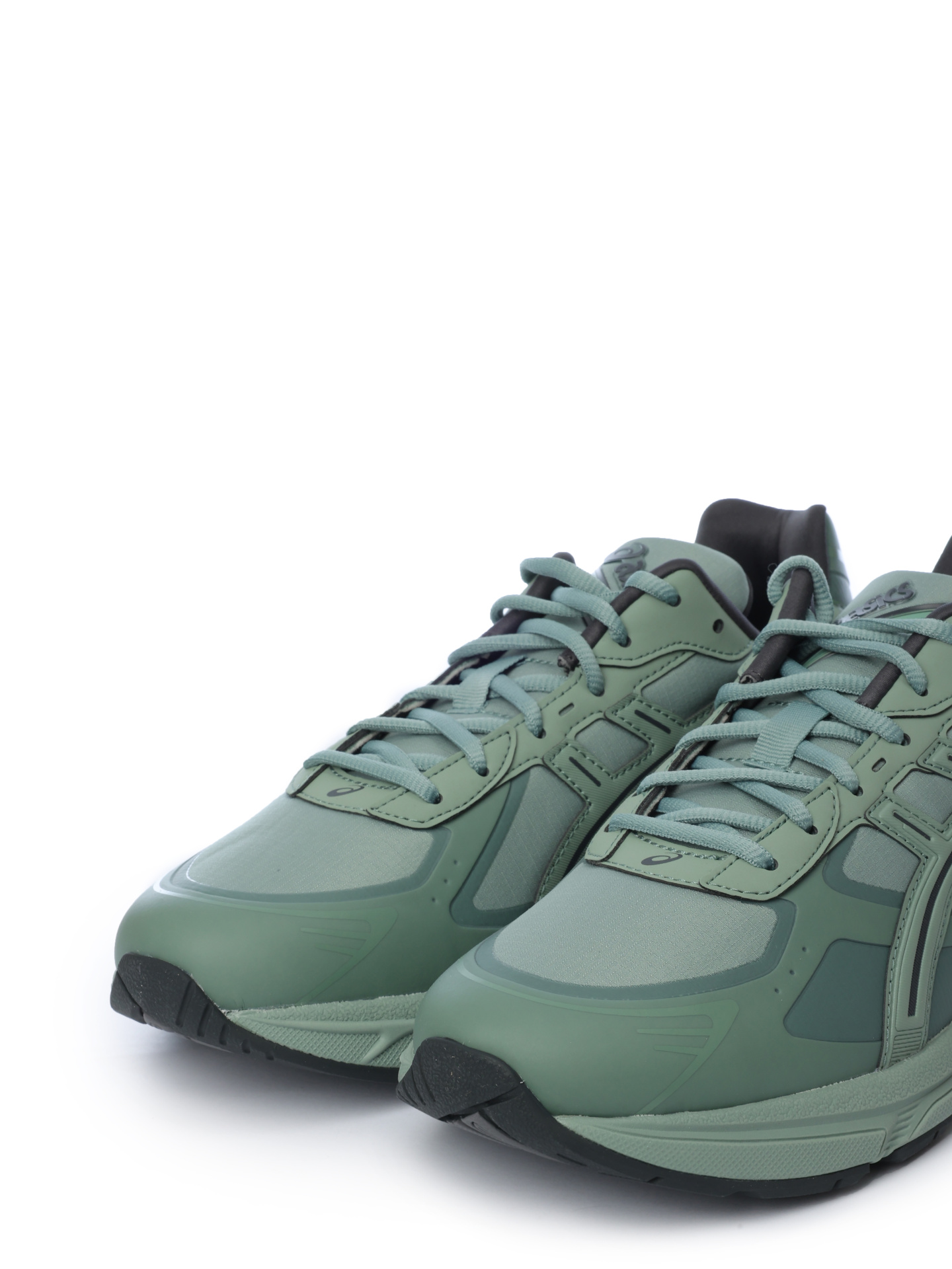 Кроссовки Asics 1203A413 021 зеленые мужские с текстильными вставками — купить в интернет-магазине Verdistore