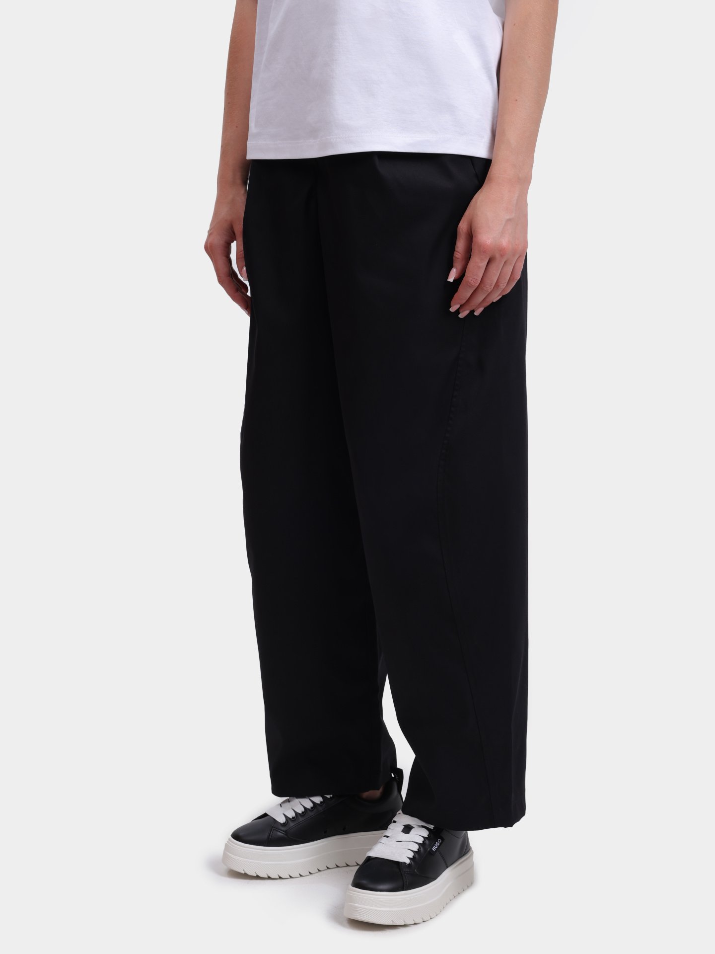 Брюки Herno PT00046DL 12830 9300 черные женские — купить в интернет-магазине Verdistore