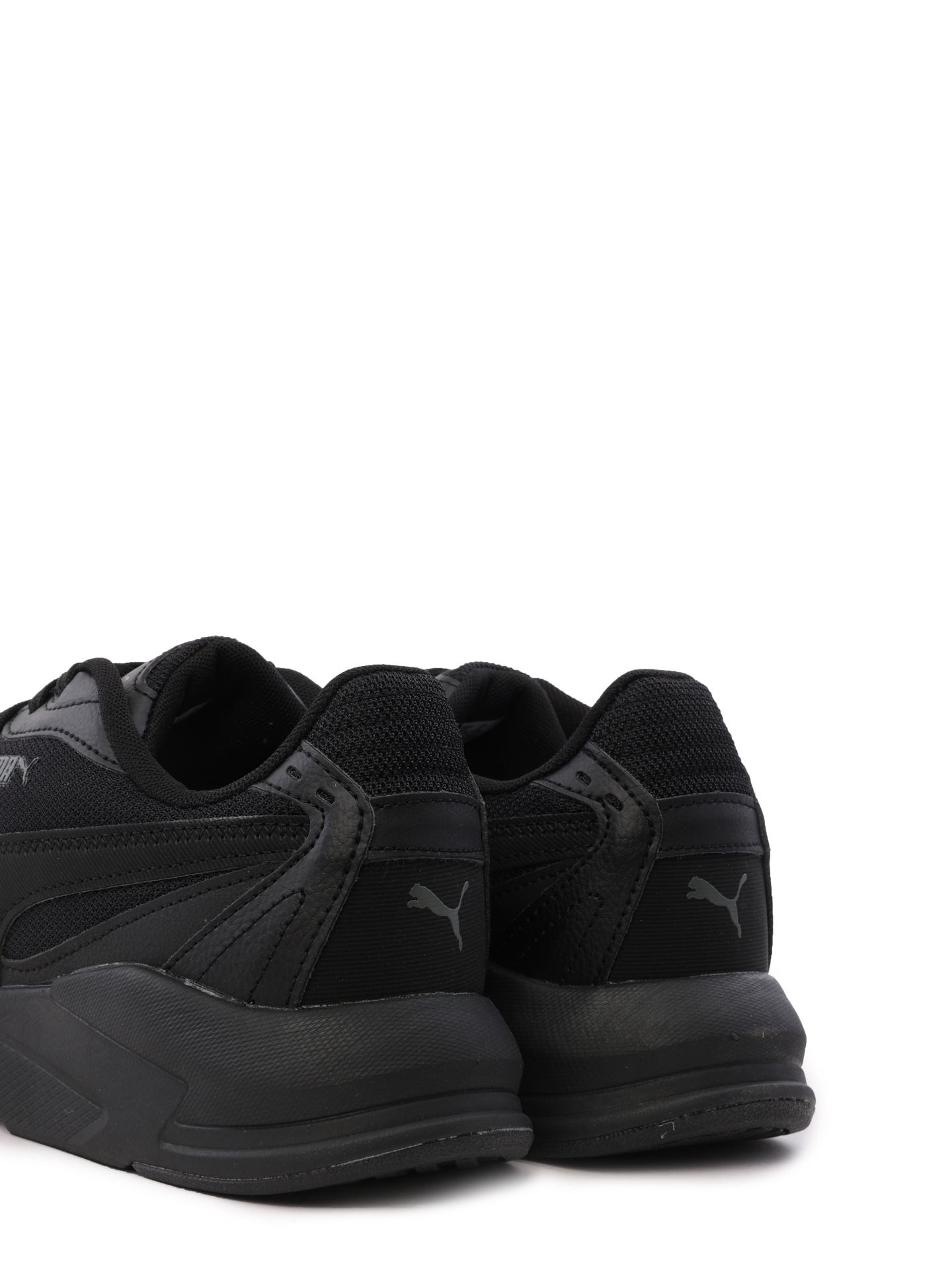 Кроссовки черные комбинированныес массивной подошвой — купить в интернет-магазине Verdistore