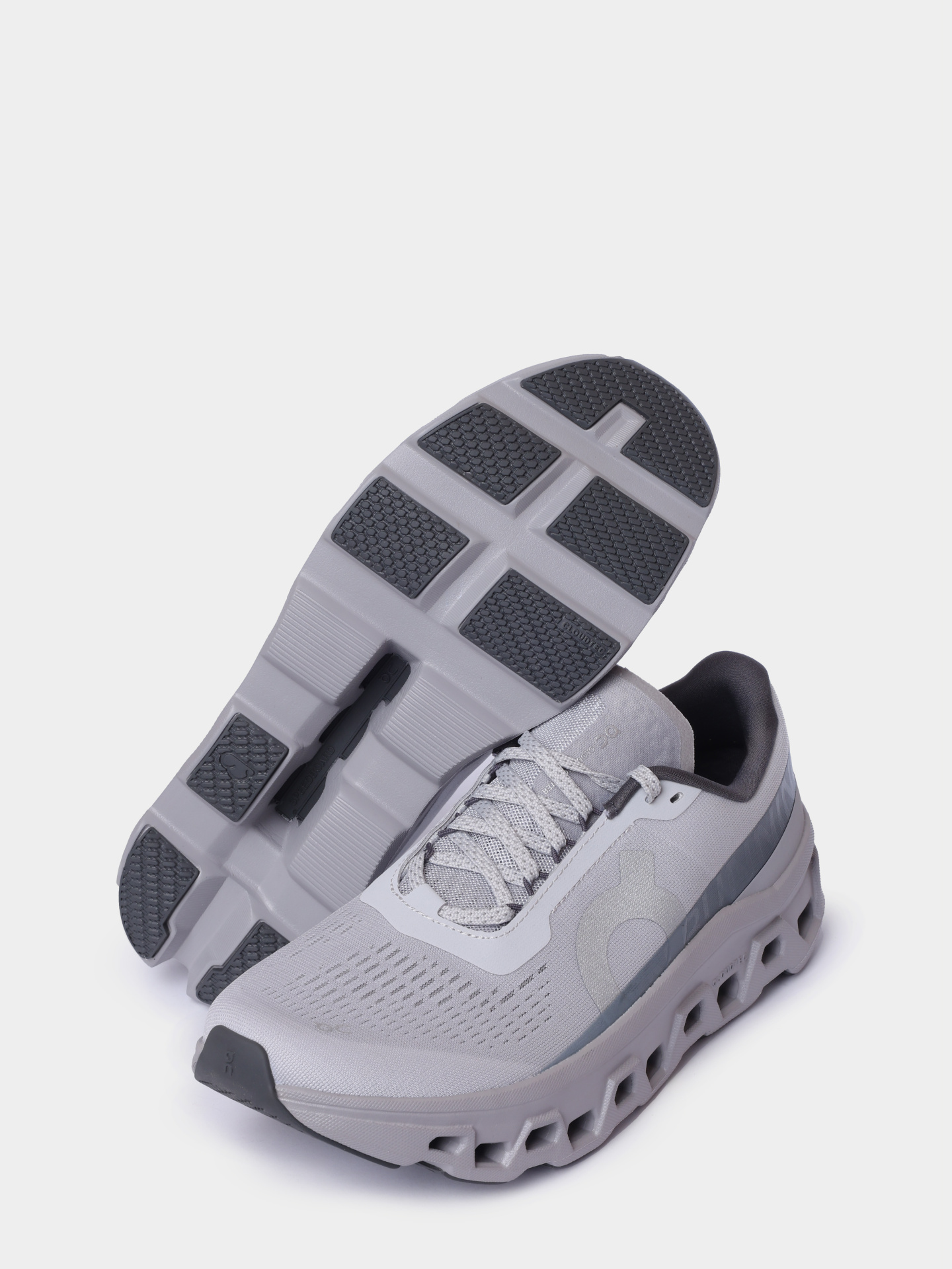 Кроссовки On Running 3MF30741536 Cloudmonster 1 черные мужские комбинированные на амортизирующей подошве  — купить в интернет-магазине Verdistore