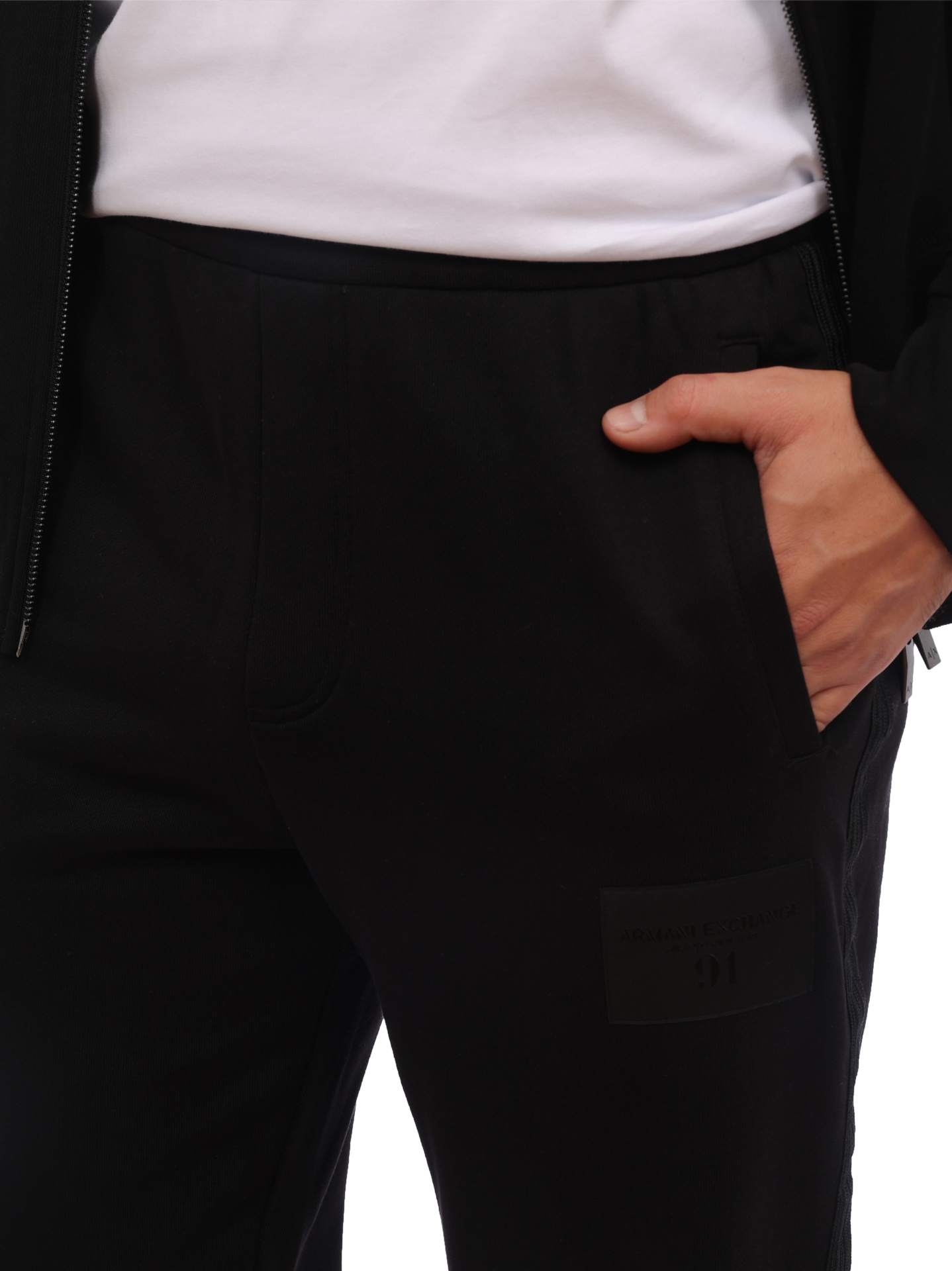Брюки спортивные Armani Exchange 6RZPLM ZJ4XZ 1200 черные мужские из хлопка — купить в интернет-магазине Verdistore