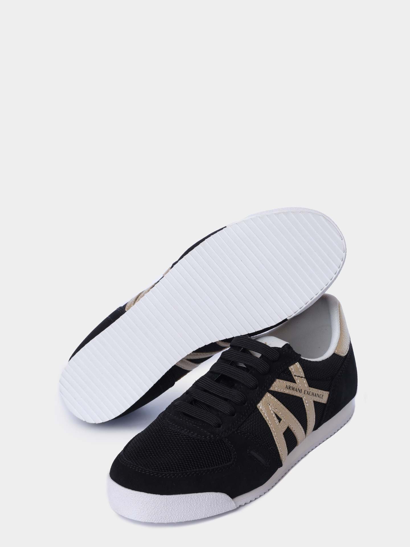 Кроссовки Armani Exchange XW002794 AF22755 MC077 комбинированные женские — купить в интернет-магазине Verdistore
