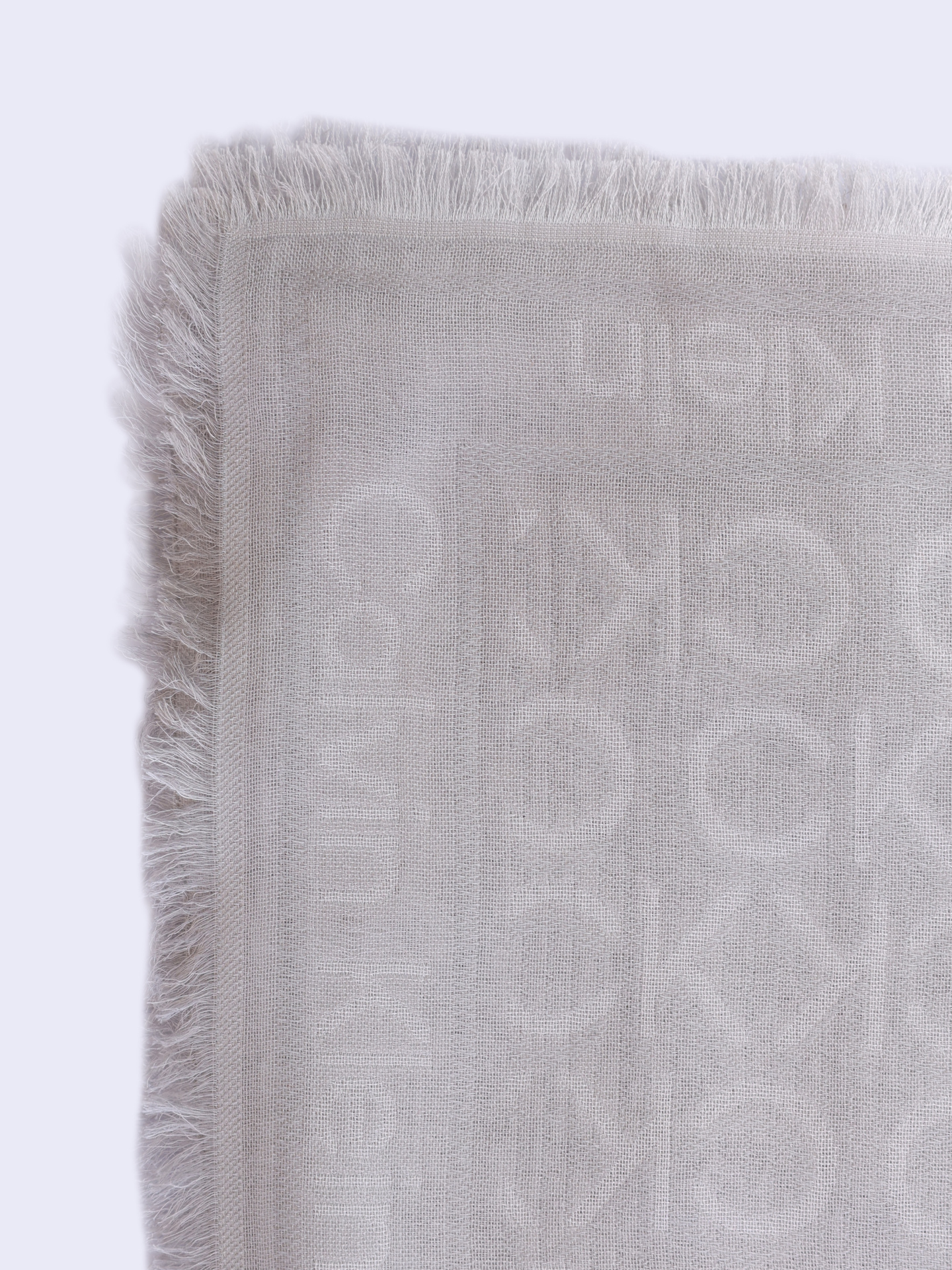 Платок Calvin Klein K60K608779 CEH светло-серый женский — купить в интернет-магазине Verdistore