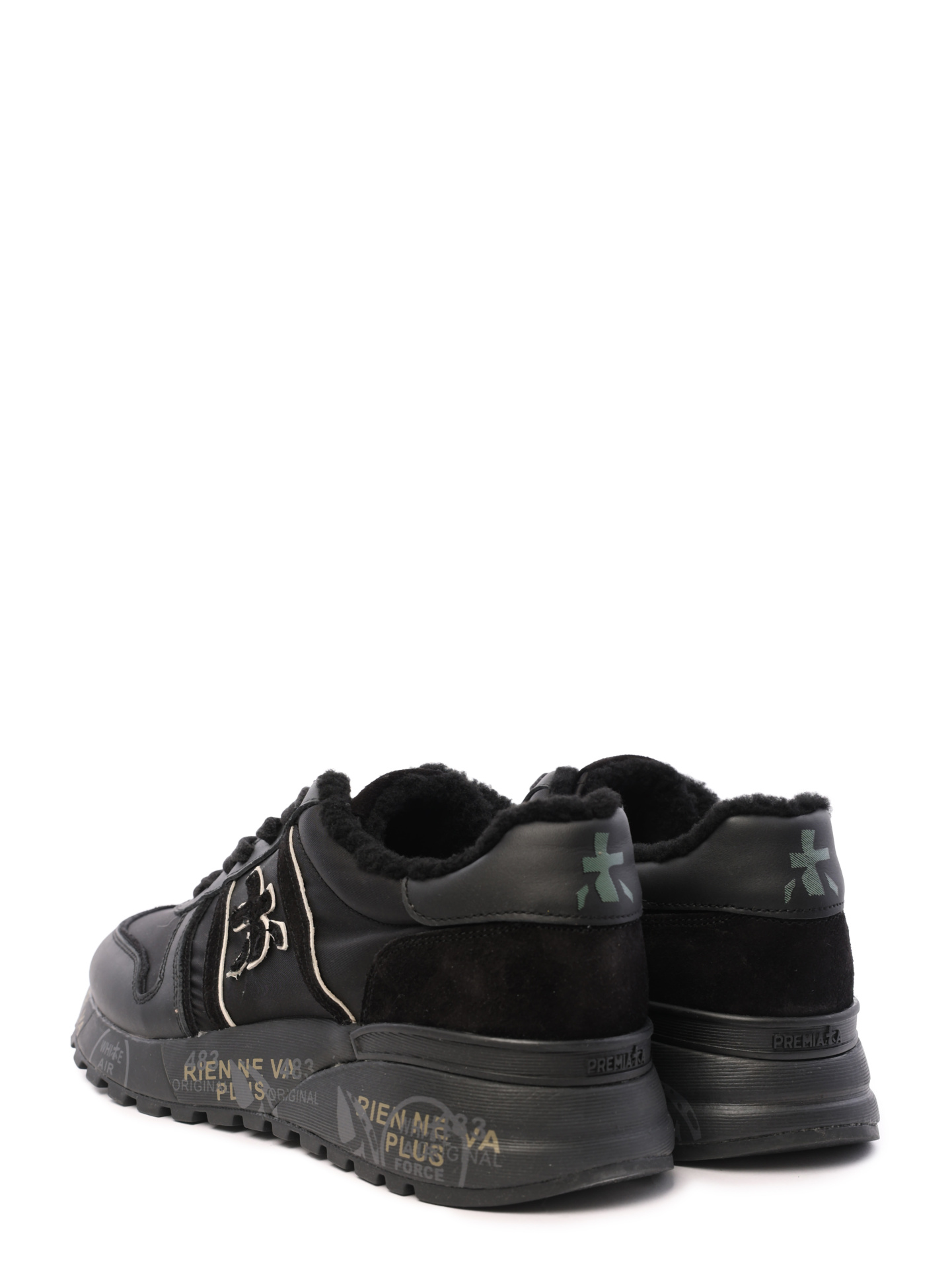 Кроссовки черные с логотипом по бокам и принтом на подошве — купить в интернет-магазине Verdistore