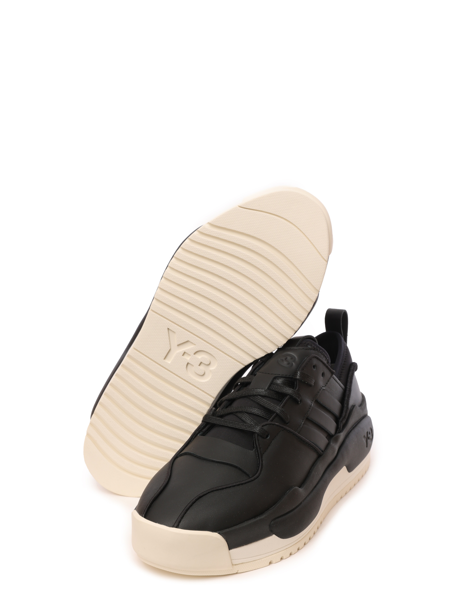 Кроссовки черные на шнурках массивные на белой подошве — купить в интернет-магазине Verdistore