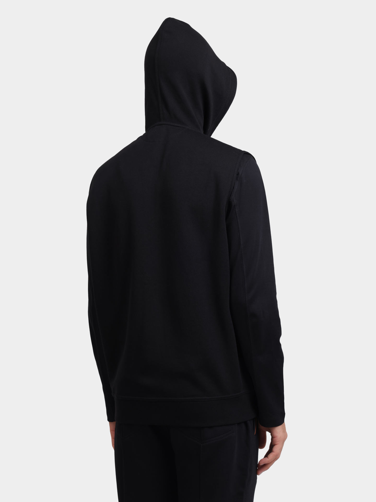 Жилет Brunello Cucinelli MM8319079G C101 черный мужской на молнии — купить в интернет-магазине Verdistore