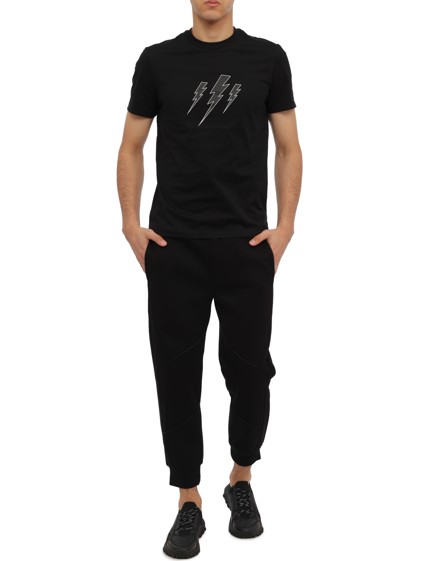 Брюки спортивные черные с эластичным поясом и манжетами снизу — купить в интернет-магазине Verdistore