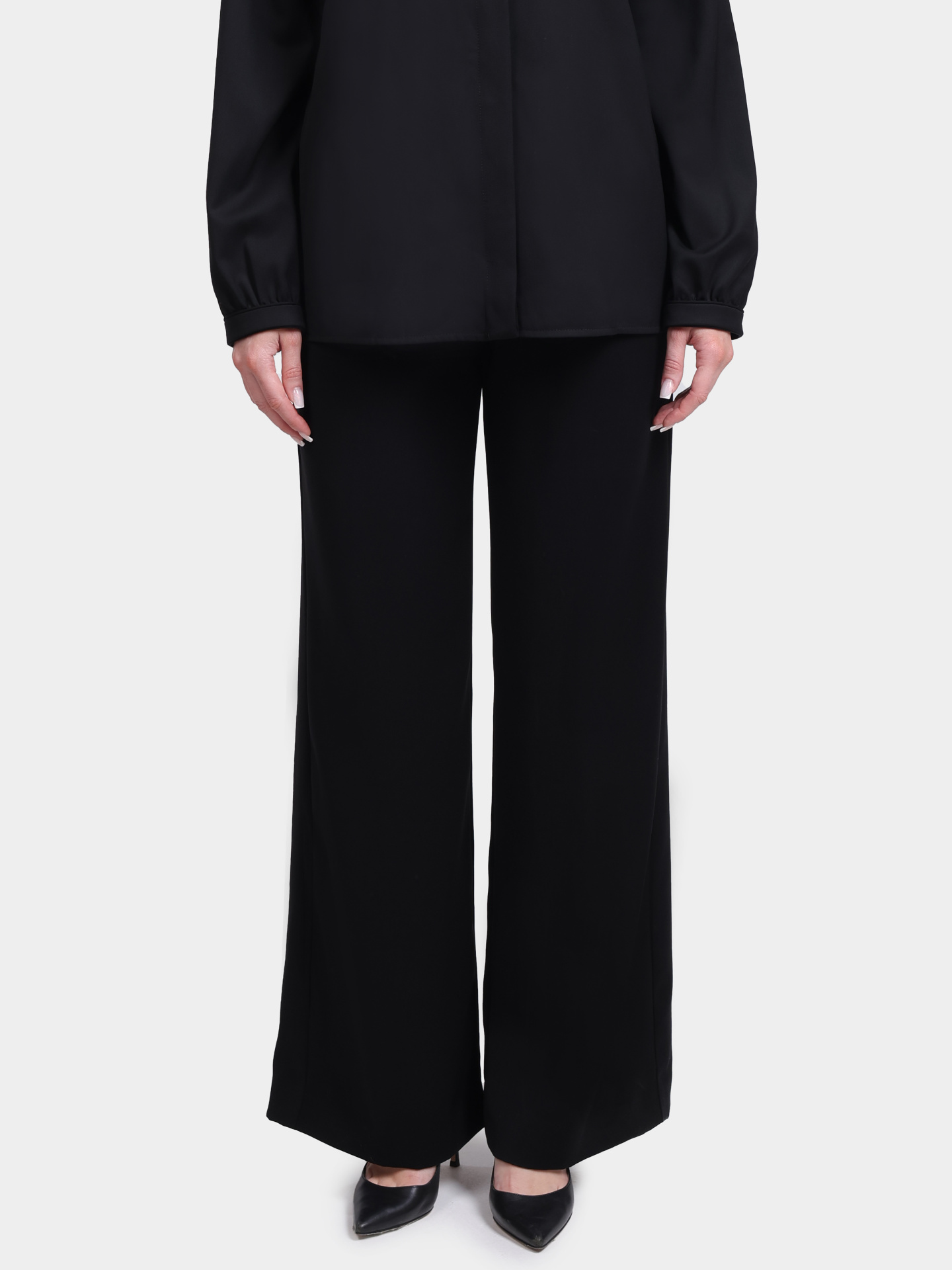 Брюки Herno PT000176D 12755 9300 черные женские — купить в интернет-магазине Verdistore