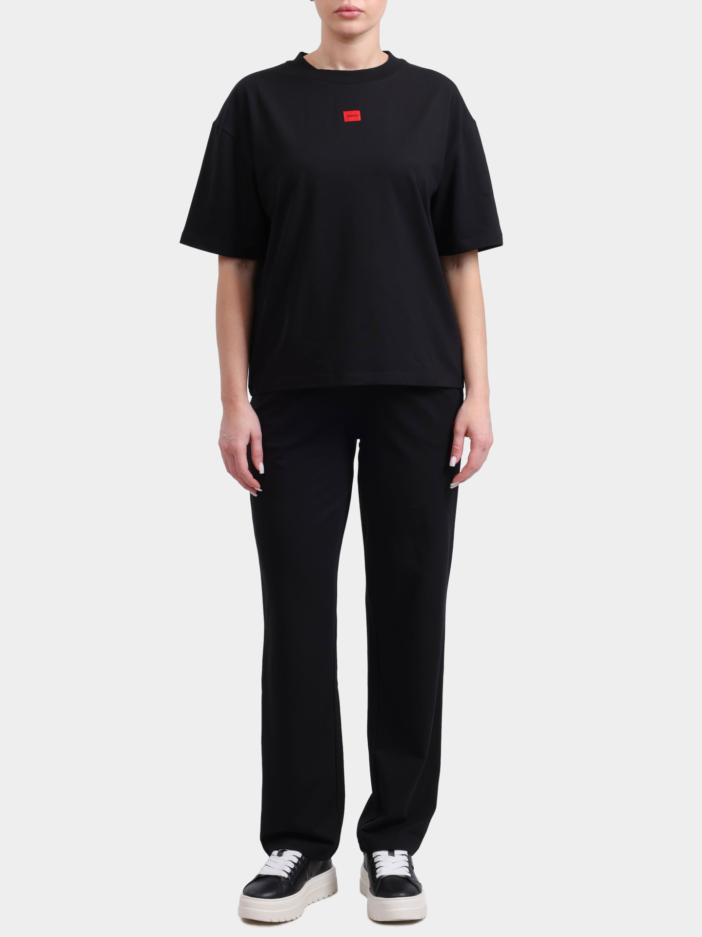 Футболка Hugo 50556807 001 черная женская — купить в интернет-магазине Verdistore