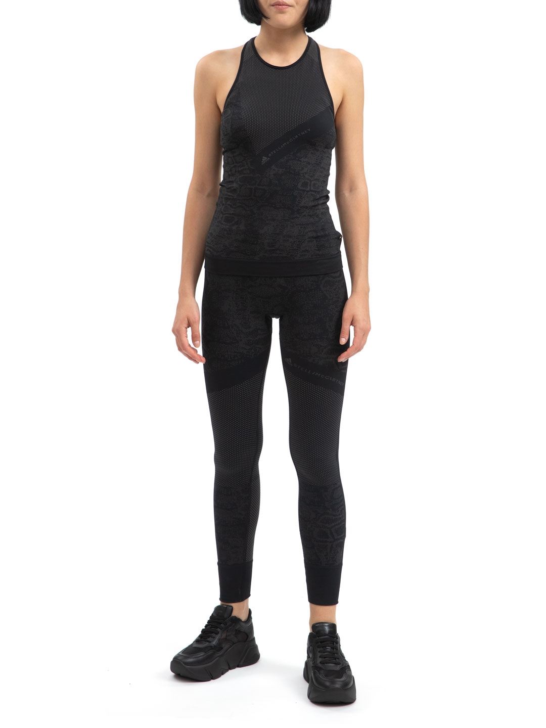 Майка Adidas by Stella McCartney FI8219 черная женская со змеиным принтом — купить в интернет-магазине Verdistore