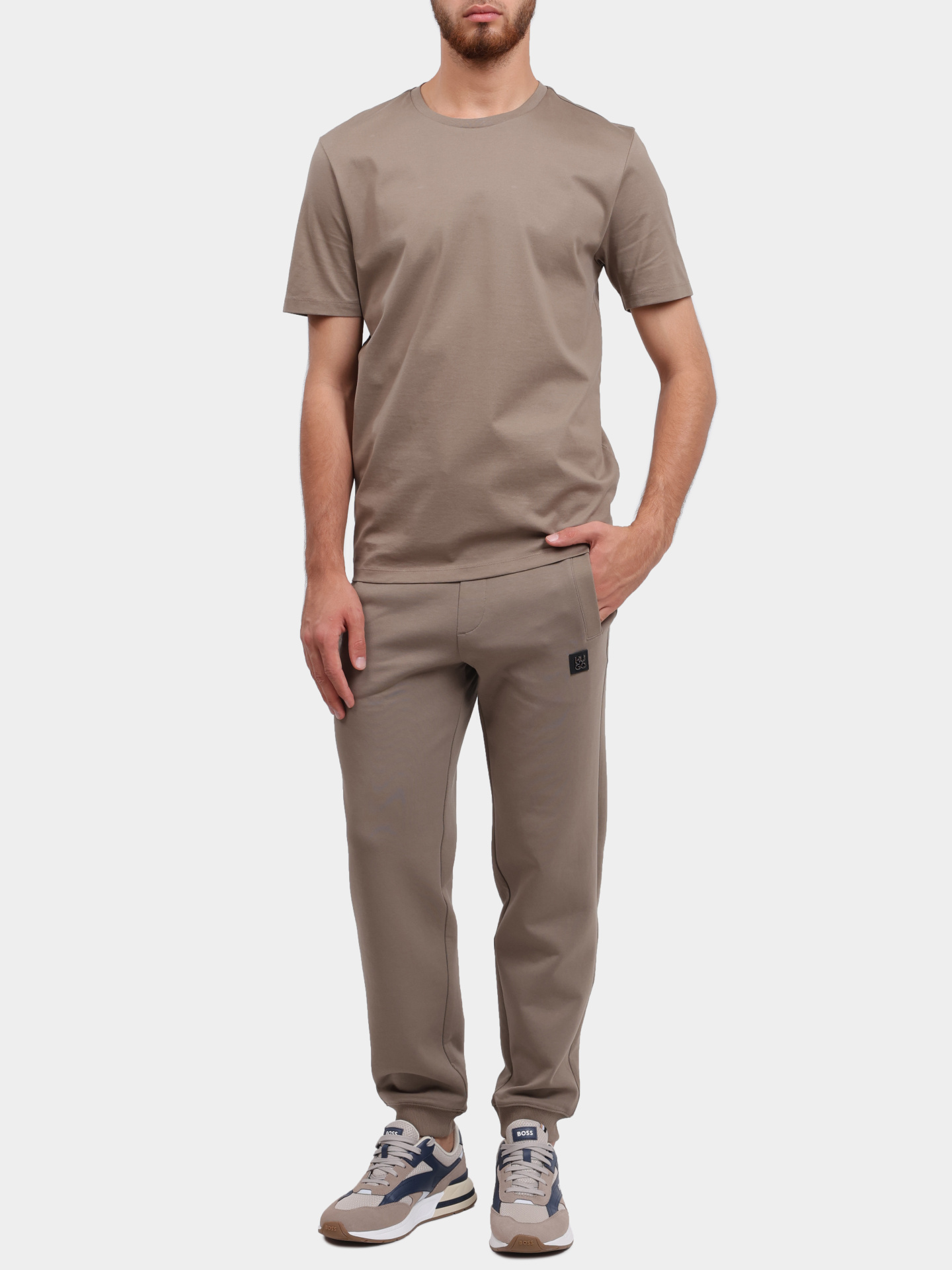 Джоггеры Hugo 50533695 219 бежевые мужские — купить в интернет-магазине Verdistore