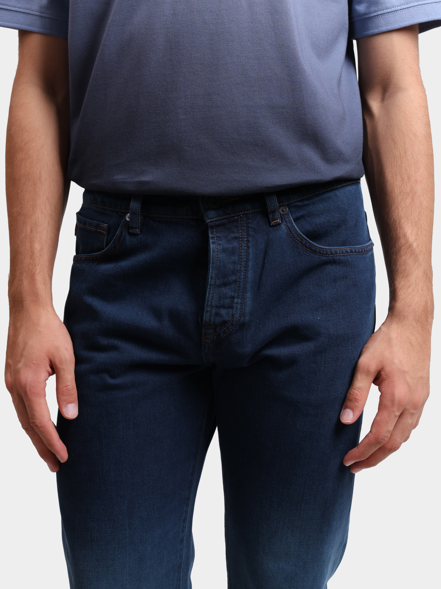 Джинсы Boss RE.MAINE BO-BF 10251094 01 50521230 синие мужские с градиентом — купить в интернет-магазине Verdistore