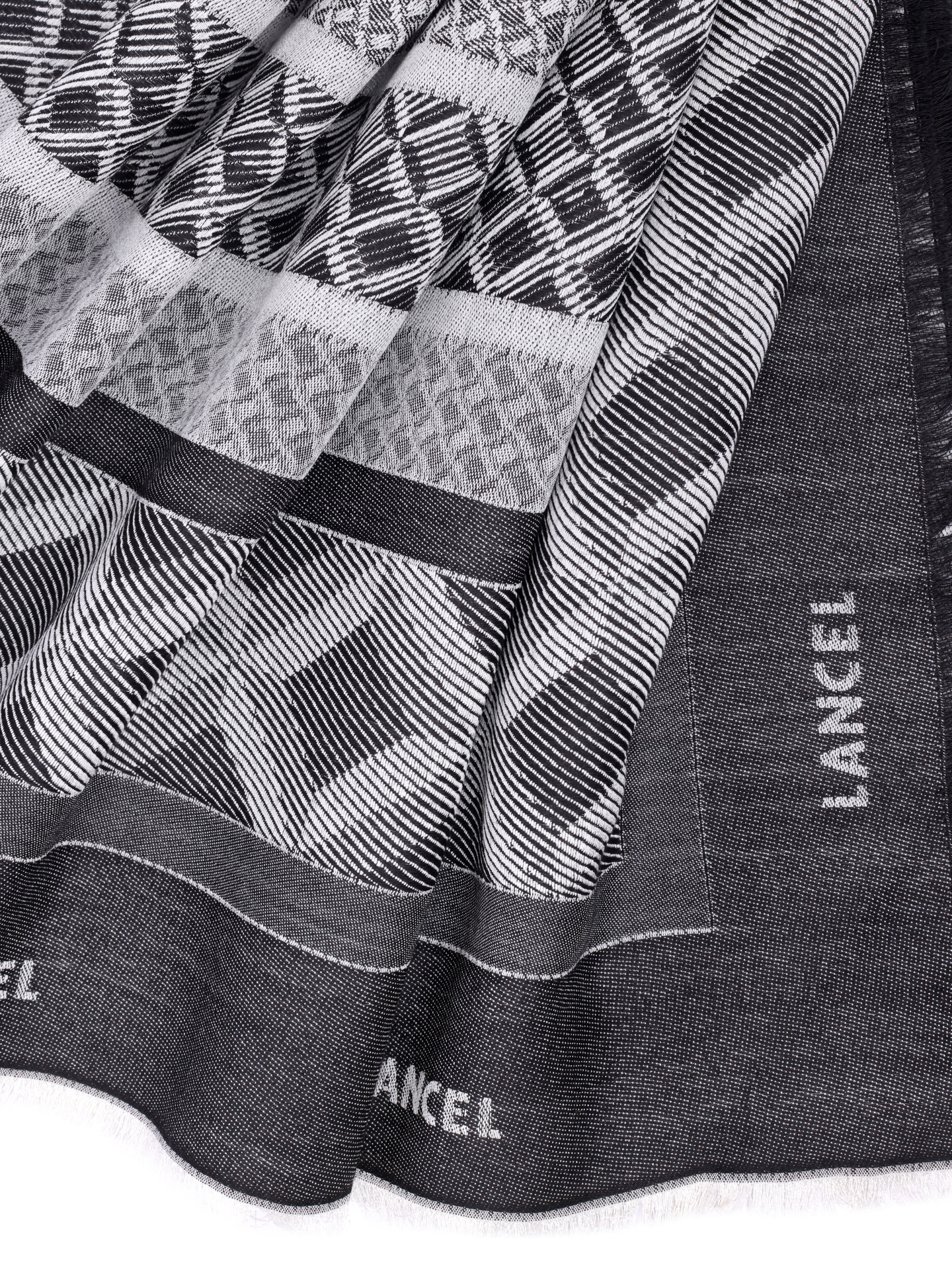 Платок A11354 13 — купить в интернет-магазине Verdistore