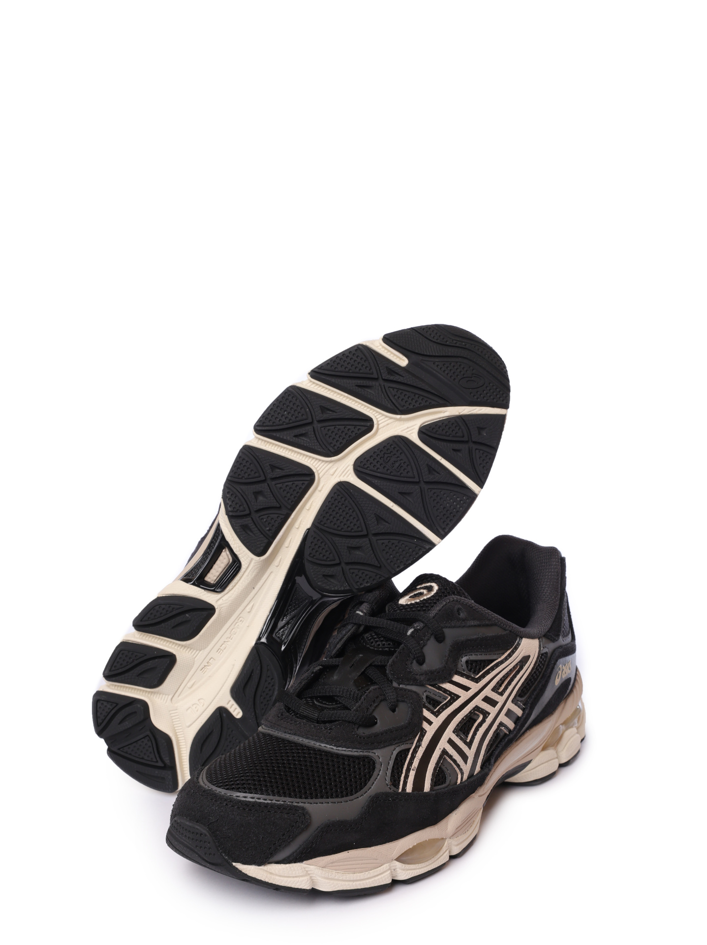 Кроссовки Asics 1203A663 002 комбинированные мужские с сетчатыми вставками — купить в интернет-магазине Verdistore