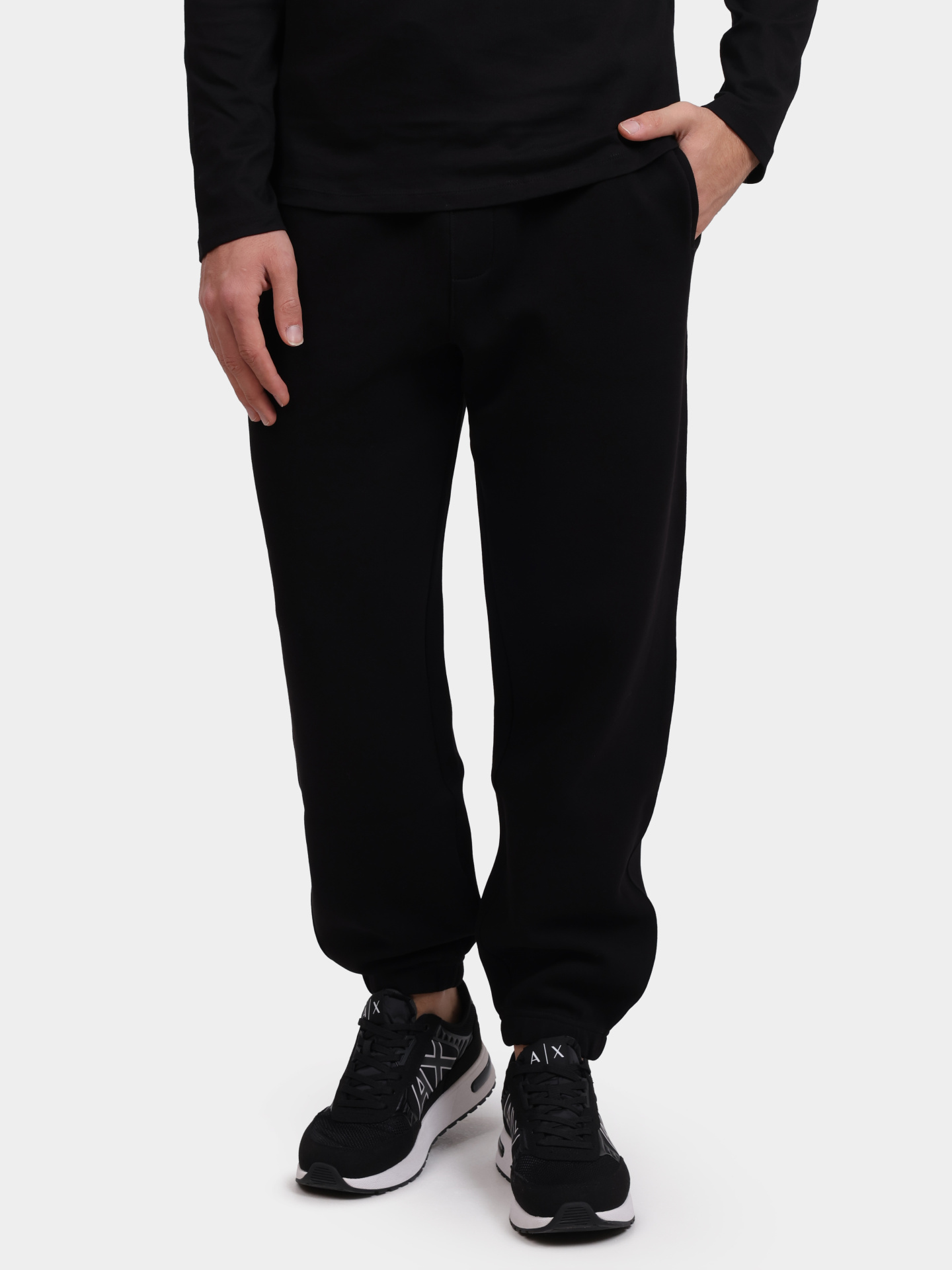 Джоггеры Armani Exchange XM001347 AF16222 UC001 черные мужские — купить в интернет-магазине Verdistore