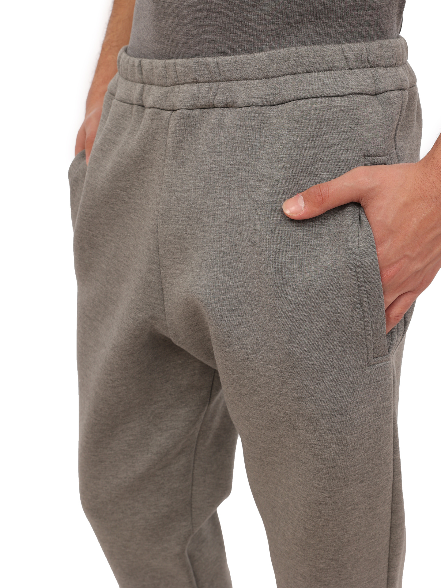 Брюки спортивные серые из мягкой ткани с манжетами снизу — купить в интернет-магазине Verdistore