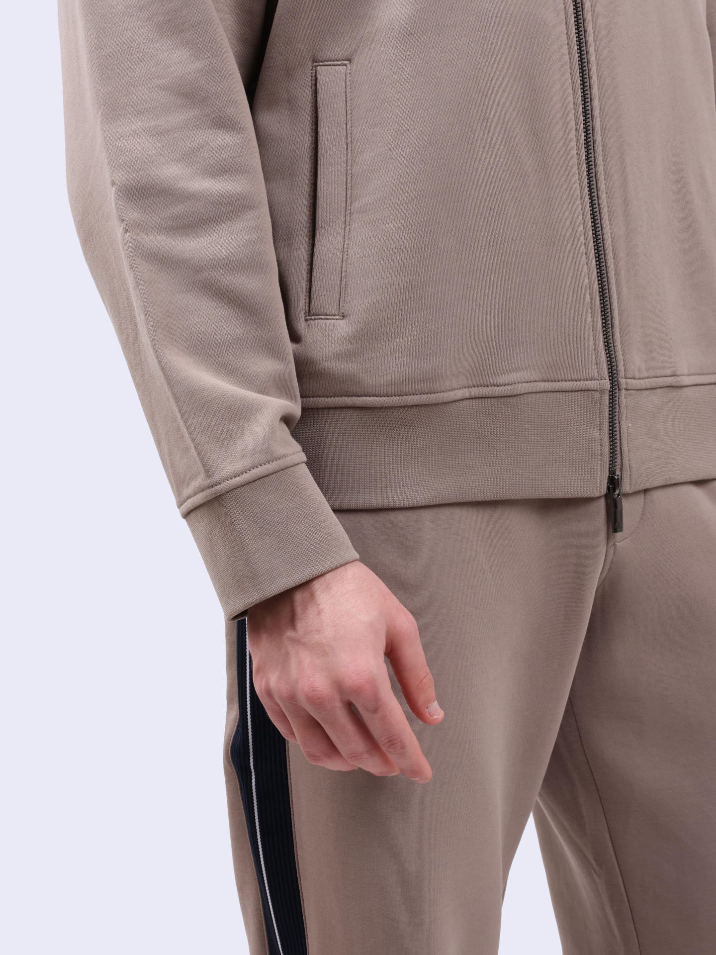 Мастерка Armani Exchange 6DZMJJ ZJ4XZ 17AC бежевая мужская — купить в интернет-магазине Verdistore