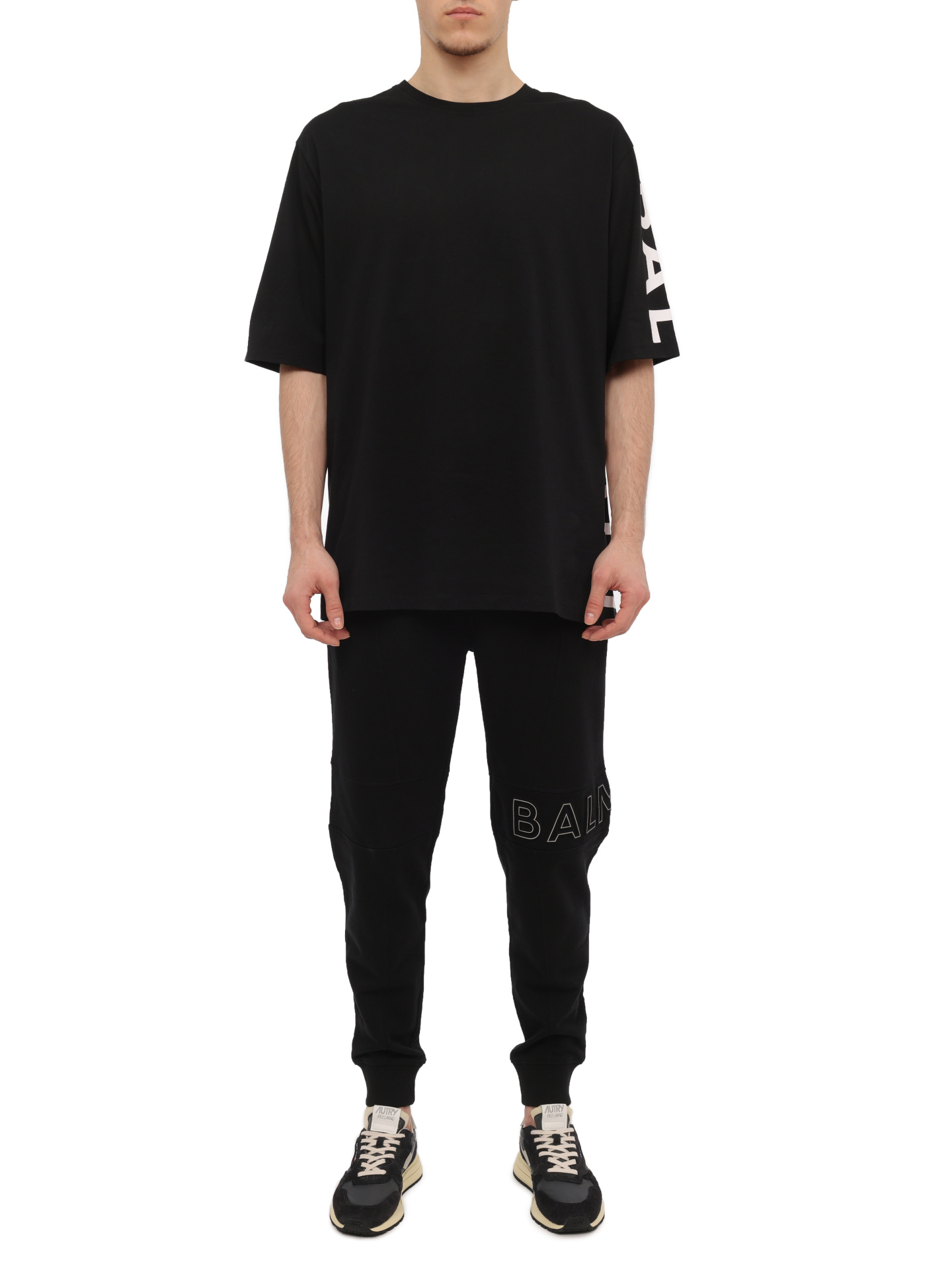 Футболка Balmain BH1EH015BB15 EAB черная мужская с логотипом — купить в интернет-магазине Verdistore