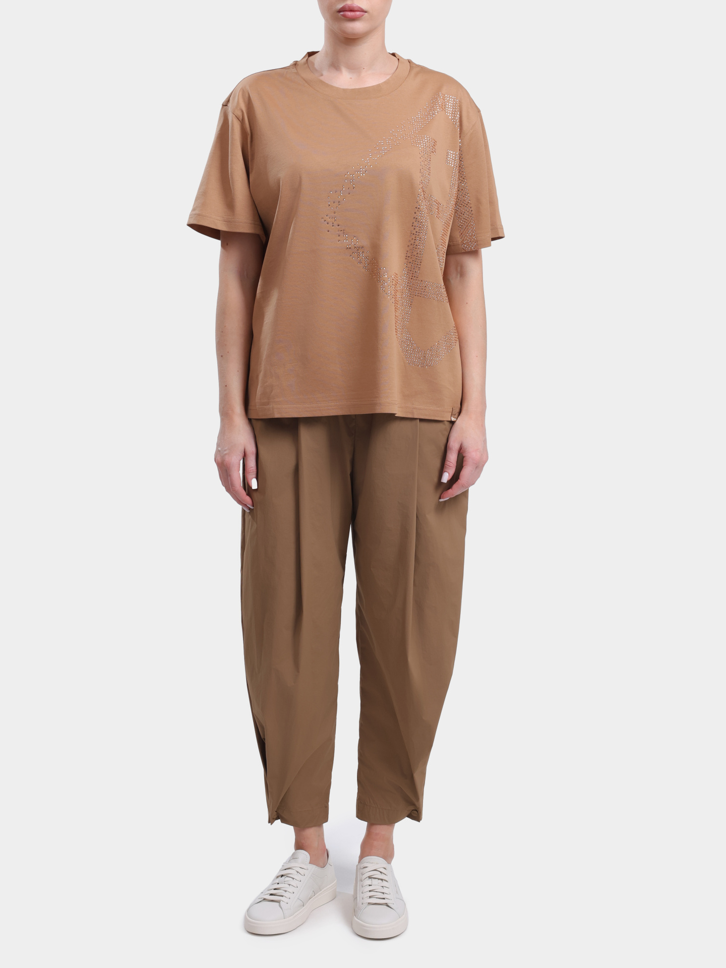 Футболка Herno JG000321D 52125 2141 бежевая женская с крупным принтом страз — купить в интернет-магазине Verdistore