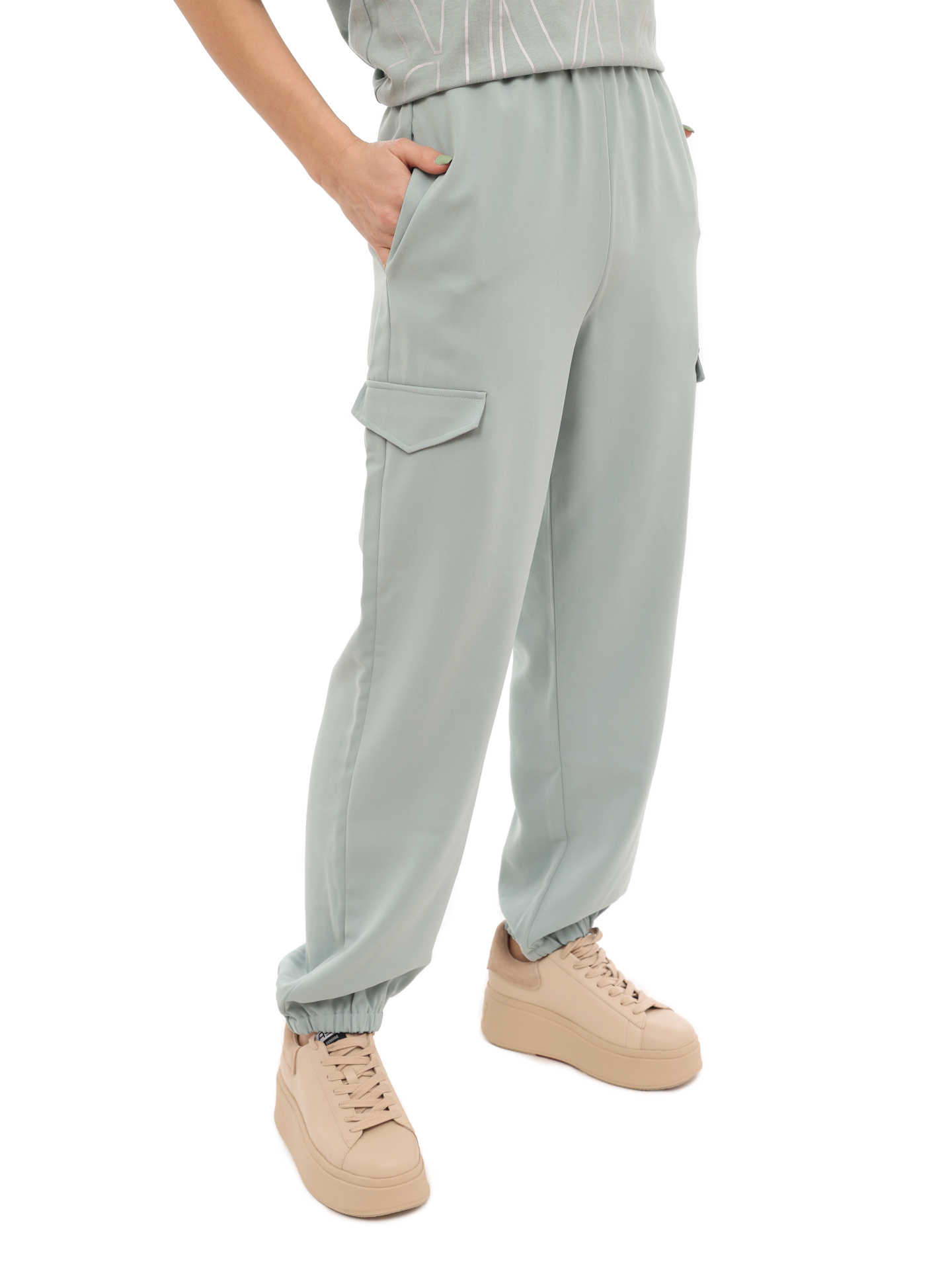 картинка Брюки спортивные Armani Exchange 6LYP31 YN4FZ 1872 голубые женские с накладными карманами от магазина Verdistore