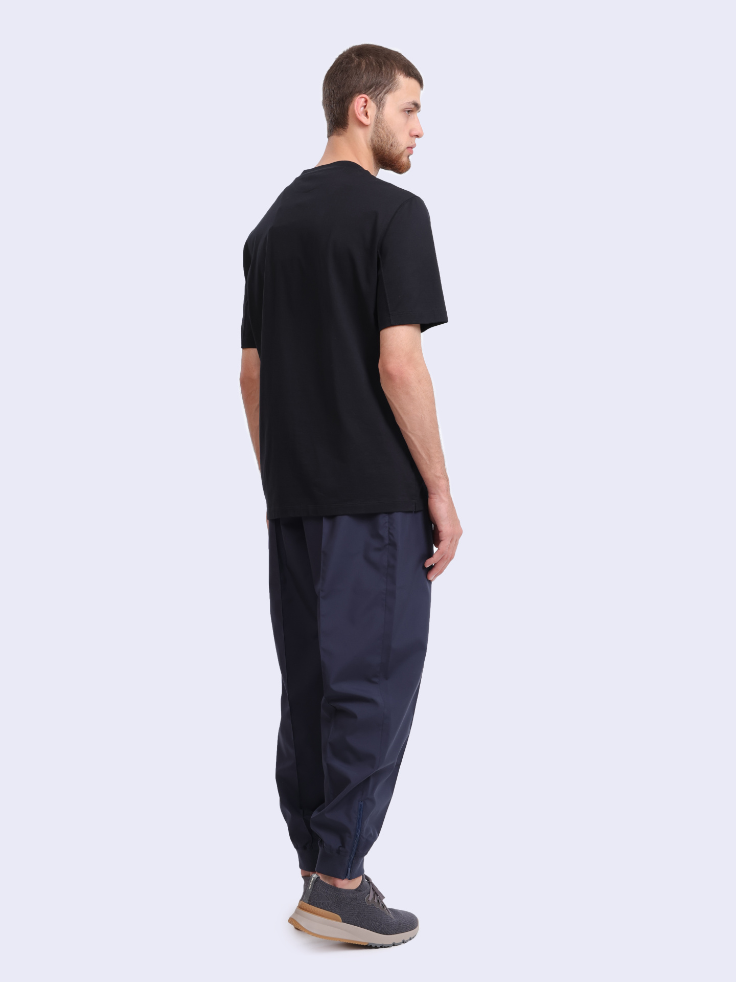 Брюки Brunello Cucinelli MB4223580T CDQ57 темно-синие мужские из нейлона — купить в интернет-магазине Verdistore