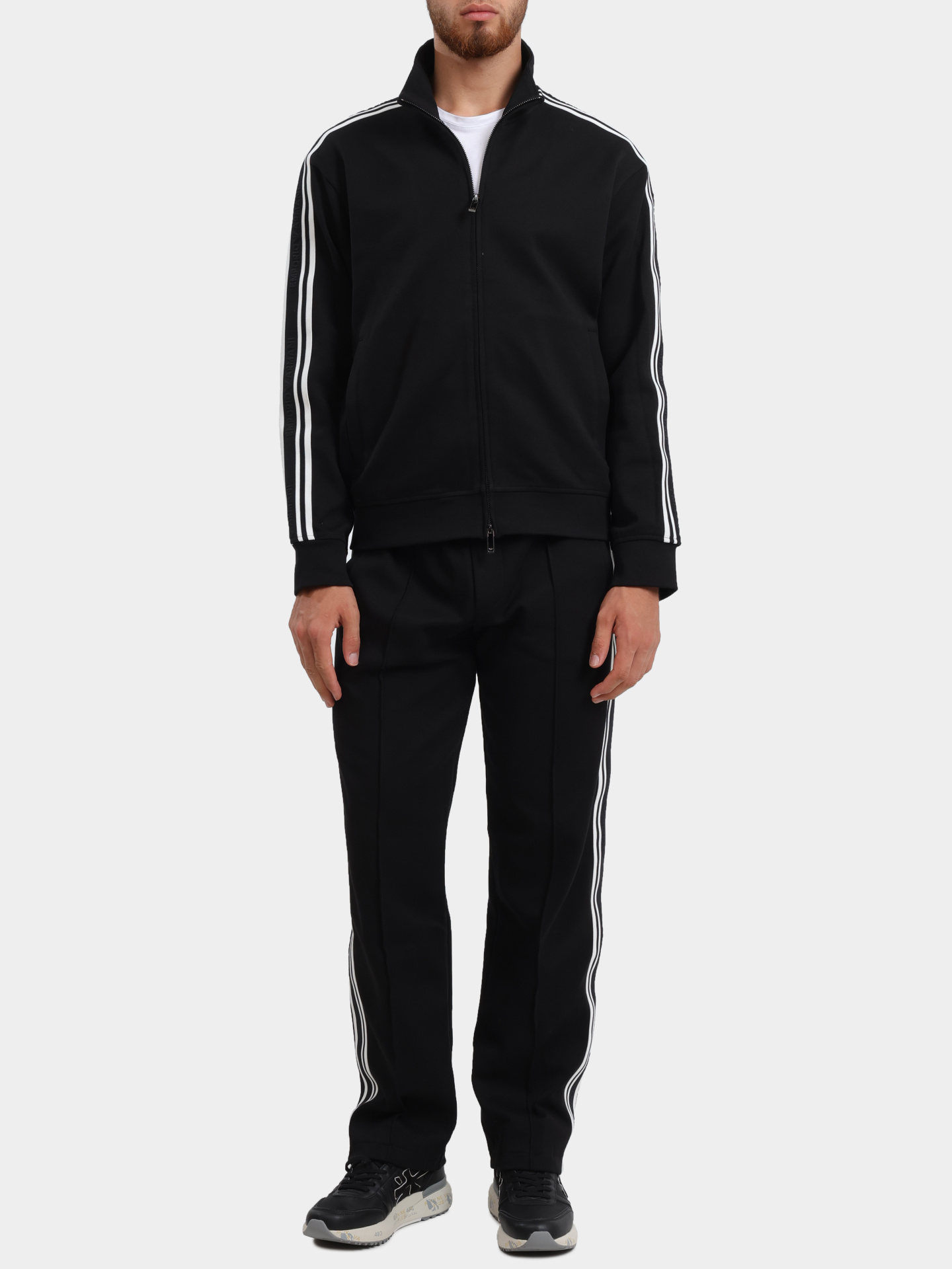 Мастерка Emporio Armani EM001110 AF13488 UC001 черная мужская — купить в интернет-магазине Verdistore